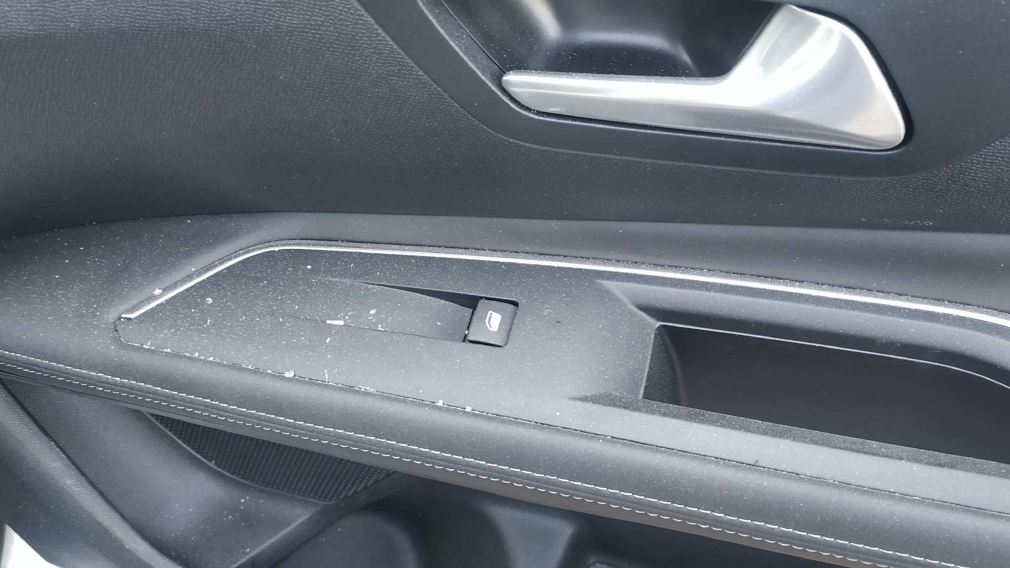 FARO ANTINIEBLA IZQUIERDO PEUGEOT 3008 - vista 21