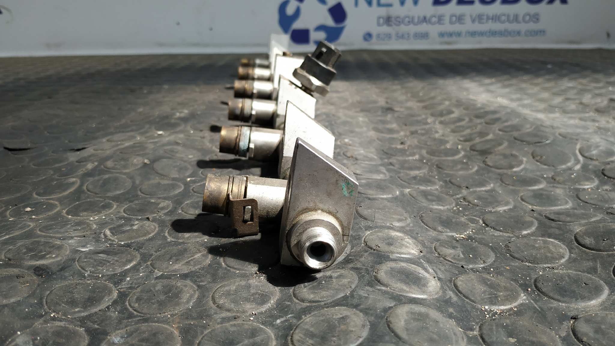 RAMPA INYECTORA BMW SERIE 7 (E65/E66) - vista 6