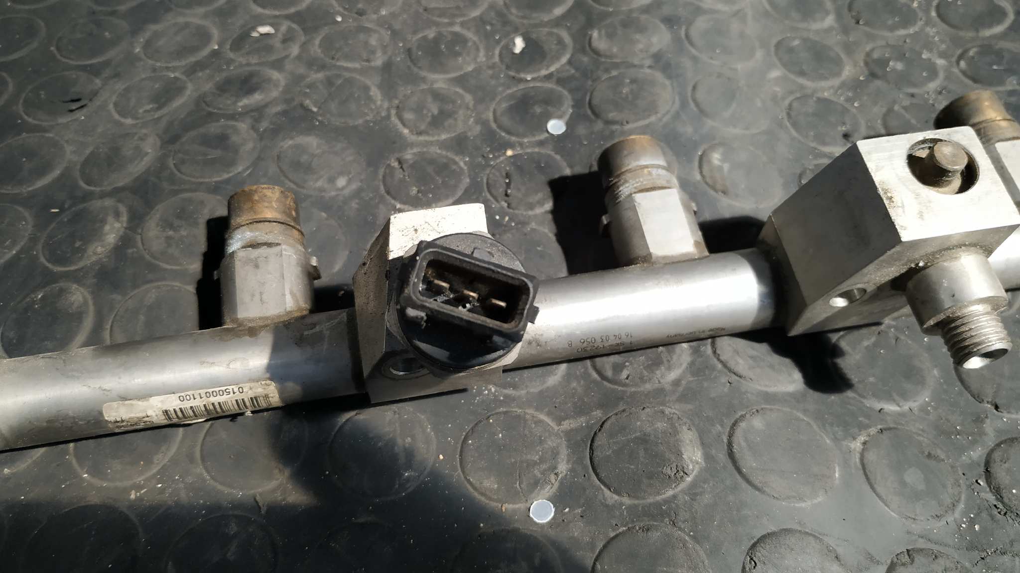 RAMPA INYECTORA BMW SERIE 7 (E65/E66) - vista 4