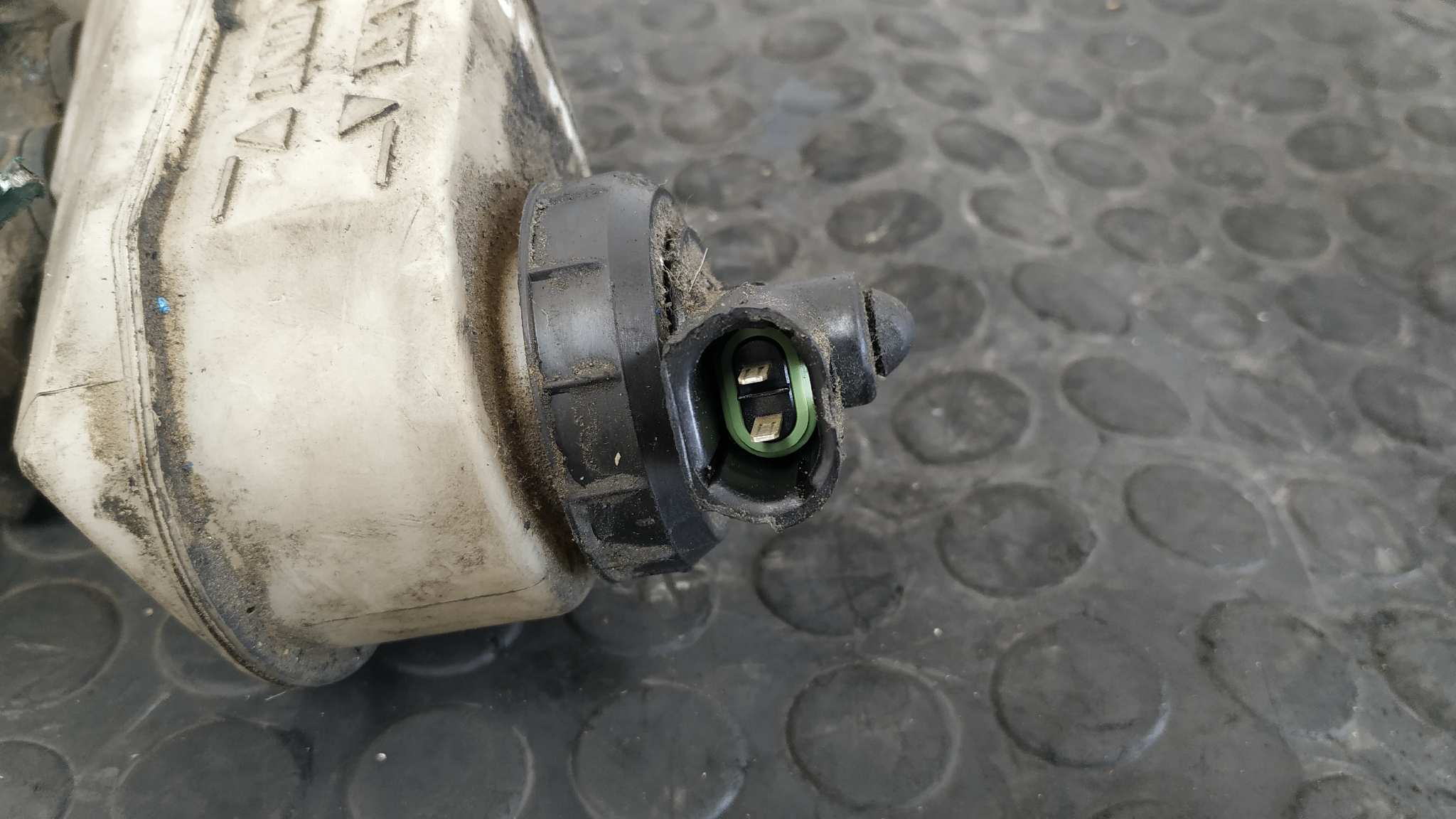 BOMBA FRENO RENAULT MEGANE I COACH/COUPE (DA0) - vista 8