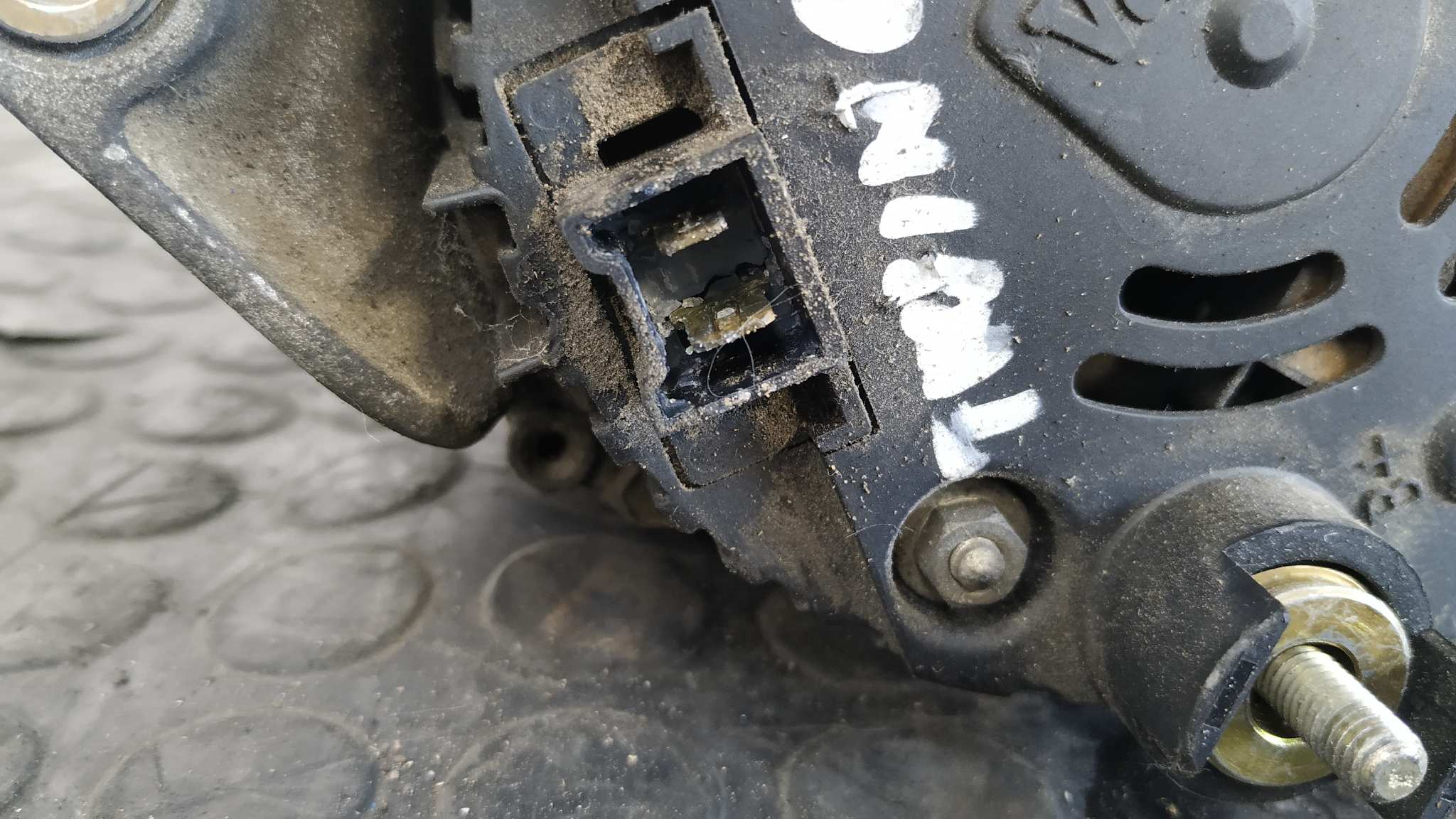 ALTERNADOR RENAULT TWINGO (CO6) - vista 5