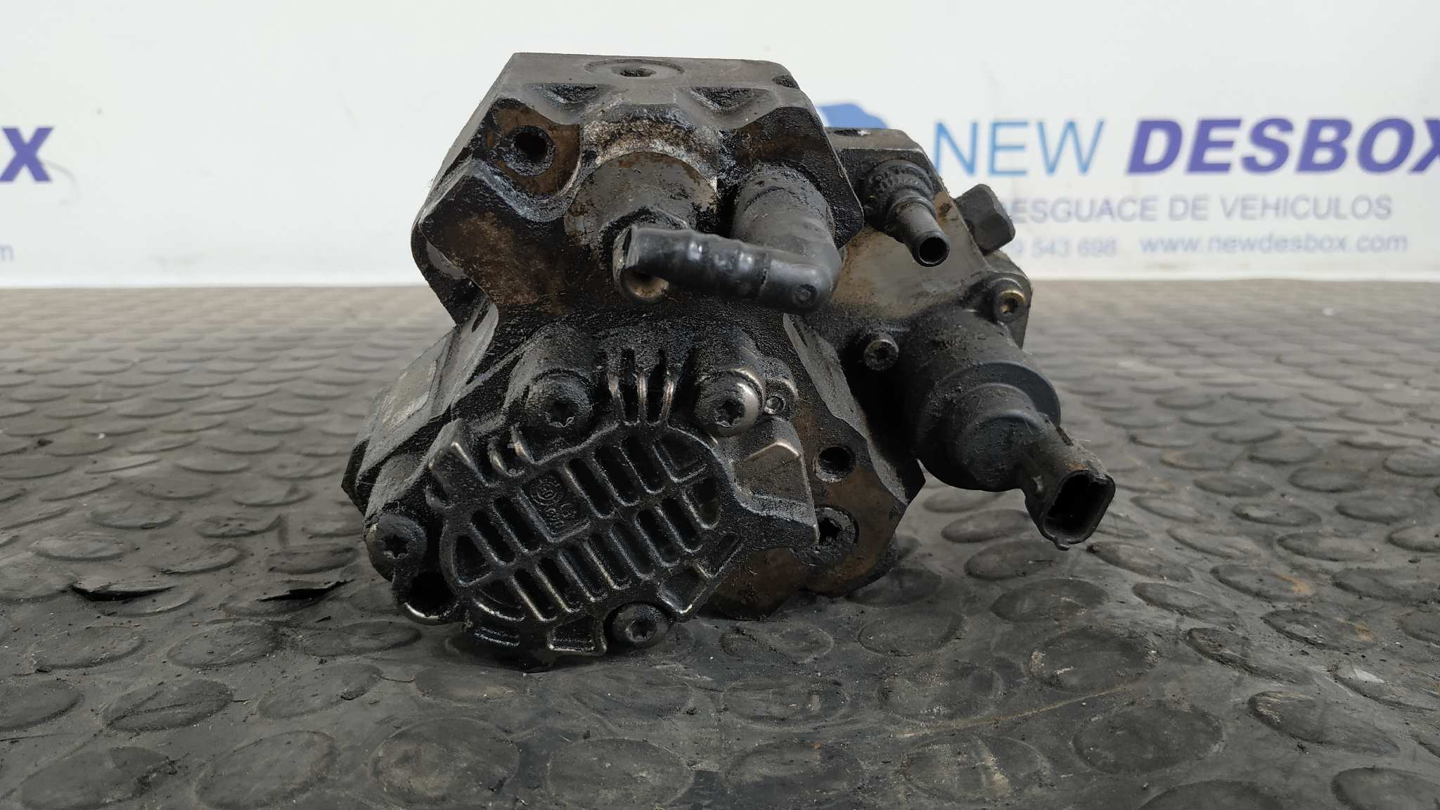 BOMBA INYECCION RENAULT MASTER CAJA - vista 3