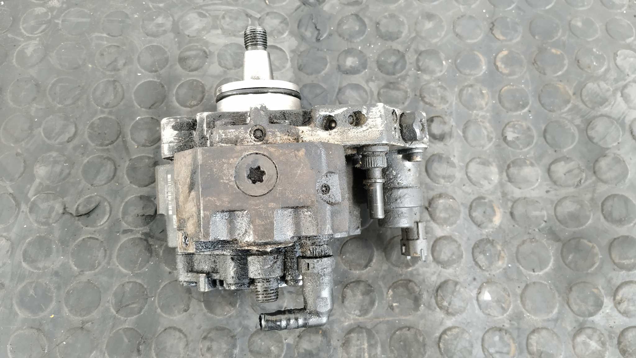 BOMBA INYECCION RENAULT MASTER CAJA - vista 2