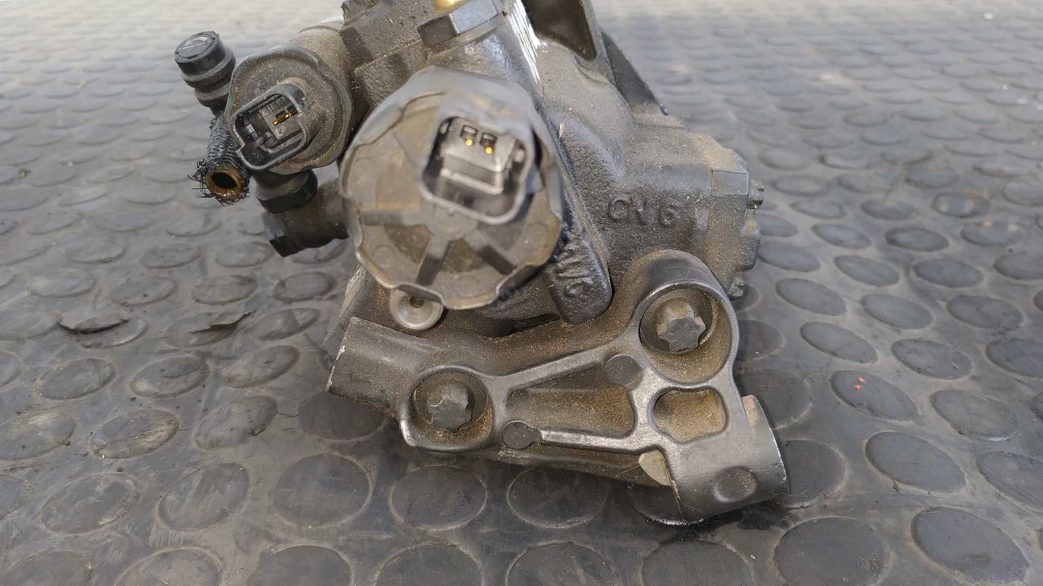 BOMBA INYECCION RENAULT SCENIC II - vista 2