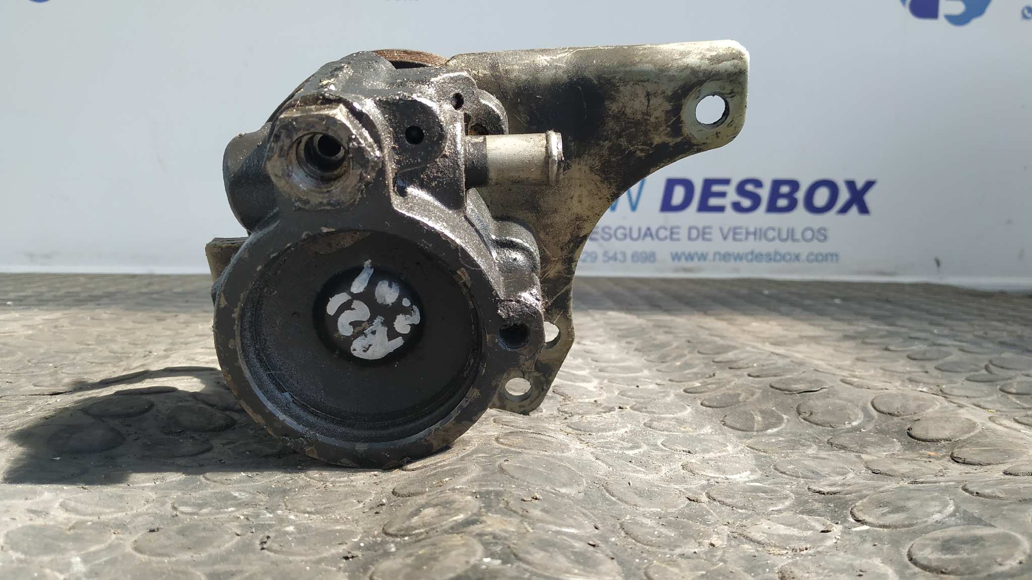 BOMBA DIRECCION RENAULT 21 BERLINA (B/L48) - vista 4