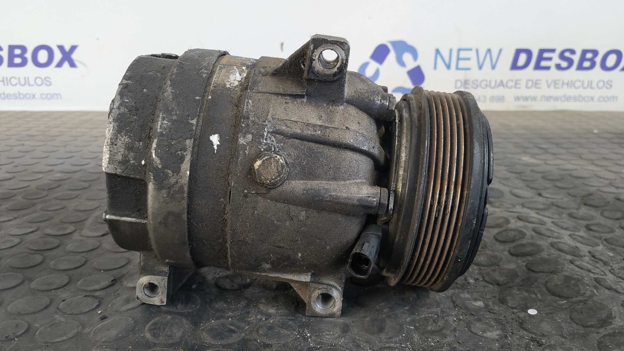 COMPRESOR AIRE ACONDICIONADO RENAULT MEGANE I SCENIC (JA0) - vista 5