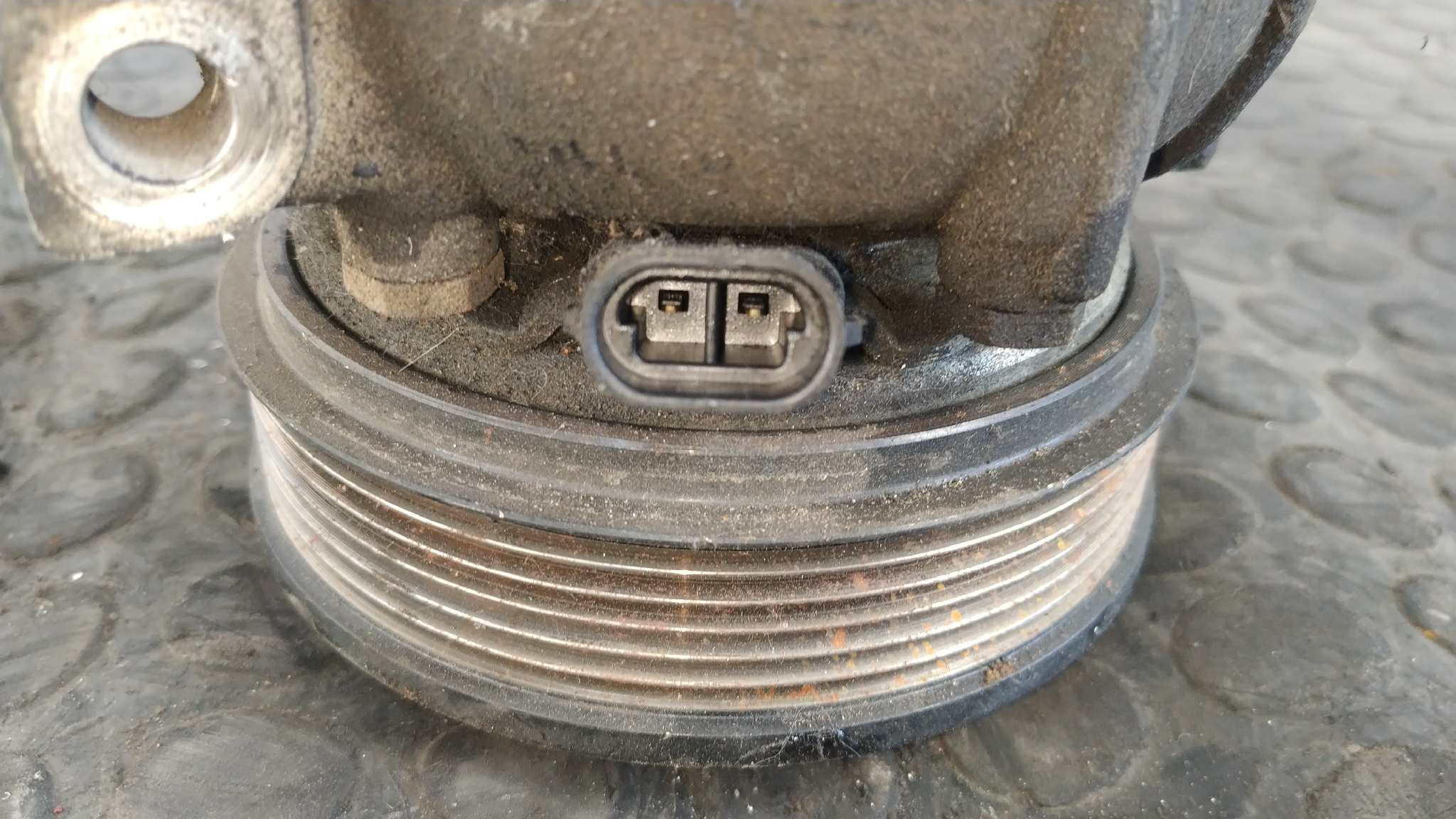 COMPRESOR AIRE ACONDICIONADO RENAULT MEGANE I SCENIC (JA0) - vista 2