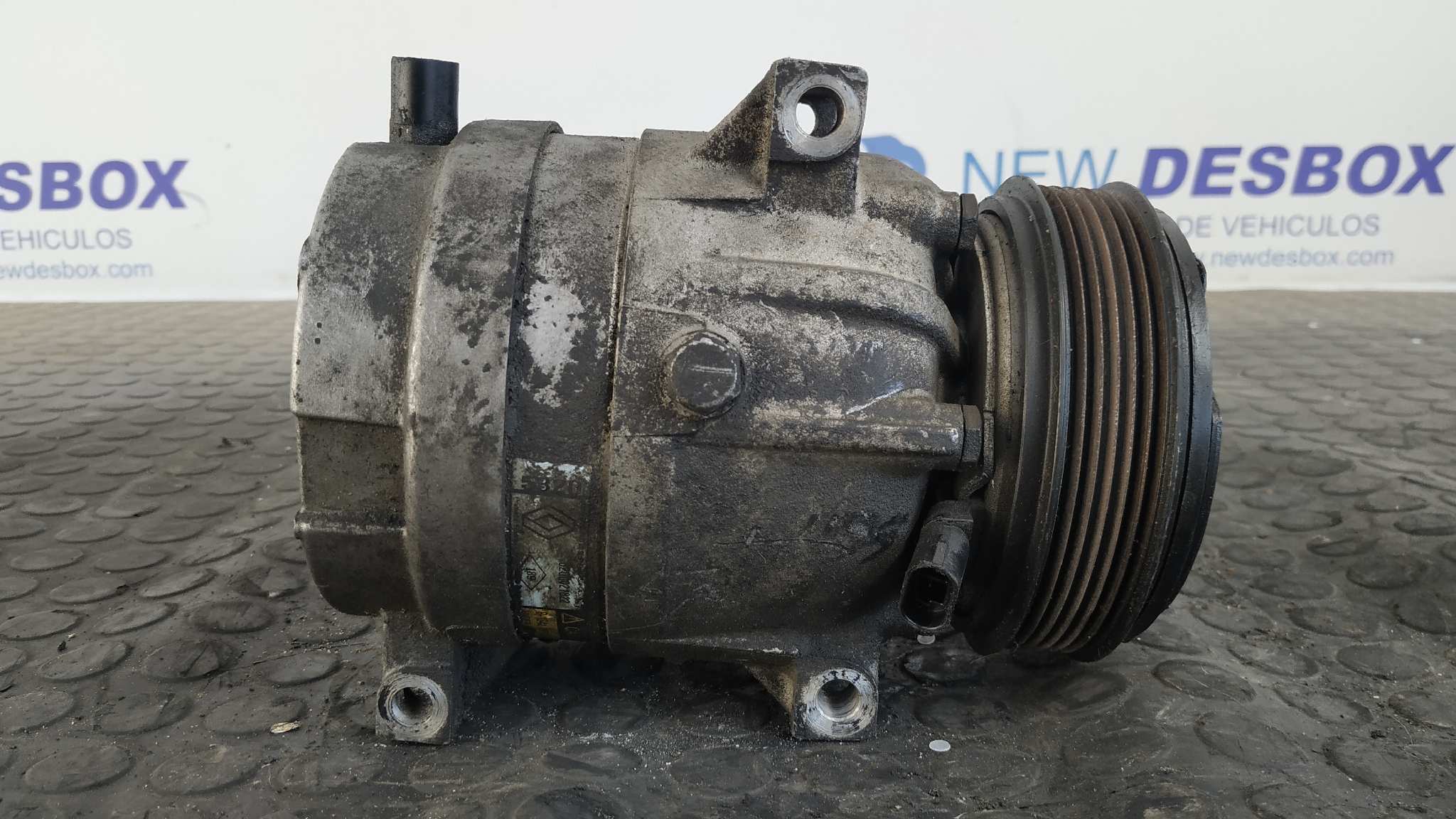 COMPRESOR AIRE ACONDICIONADO RENAULT LAGUNA II (BG0) - vista 3