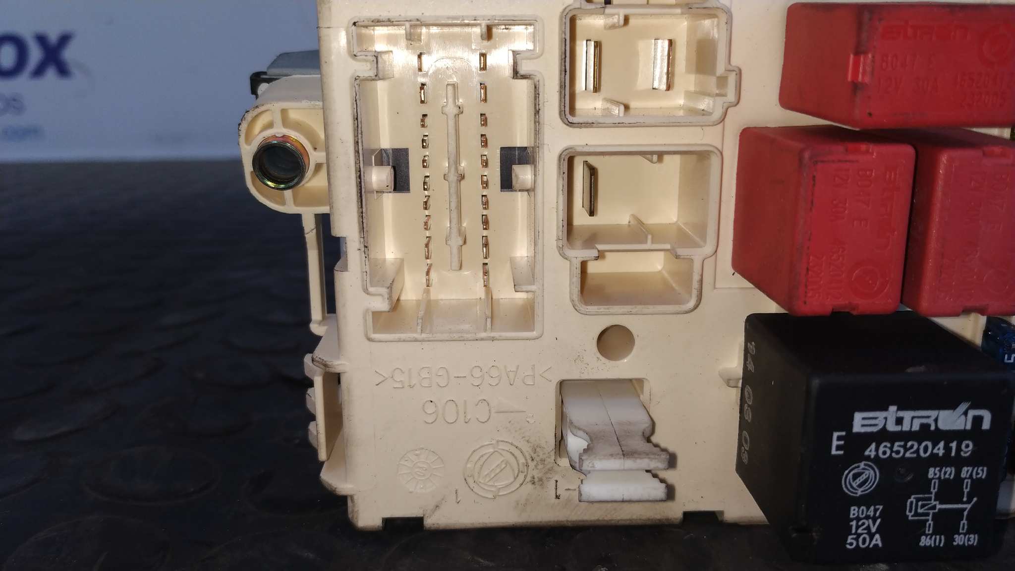 CAJA RELES / FUSIBLES FIAT STILO (192) - vista 6