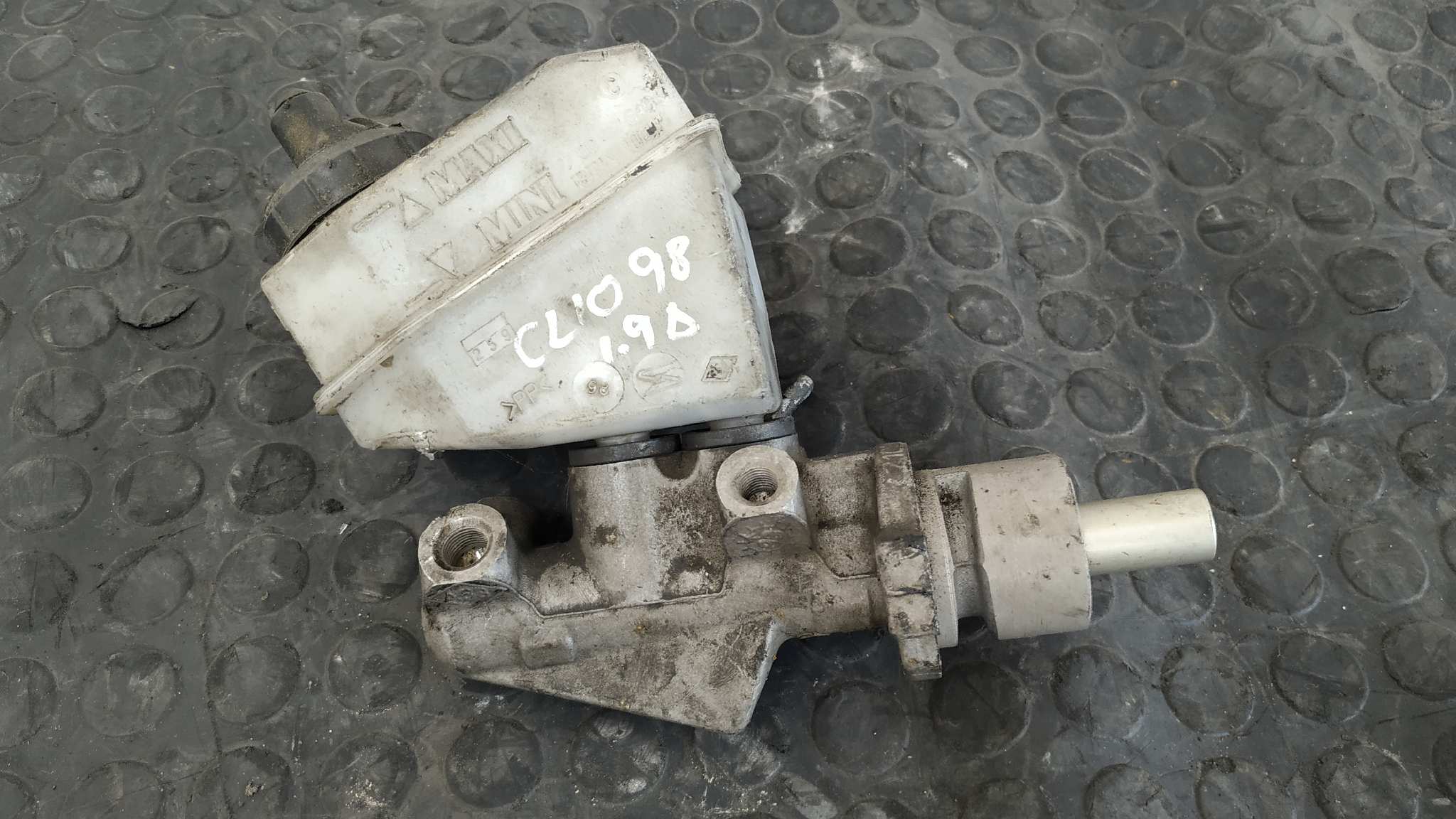 BOMBA FRENO RENAULT CLIO I FASE I+II (B/C57) - vista 4