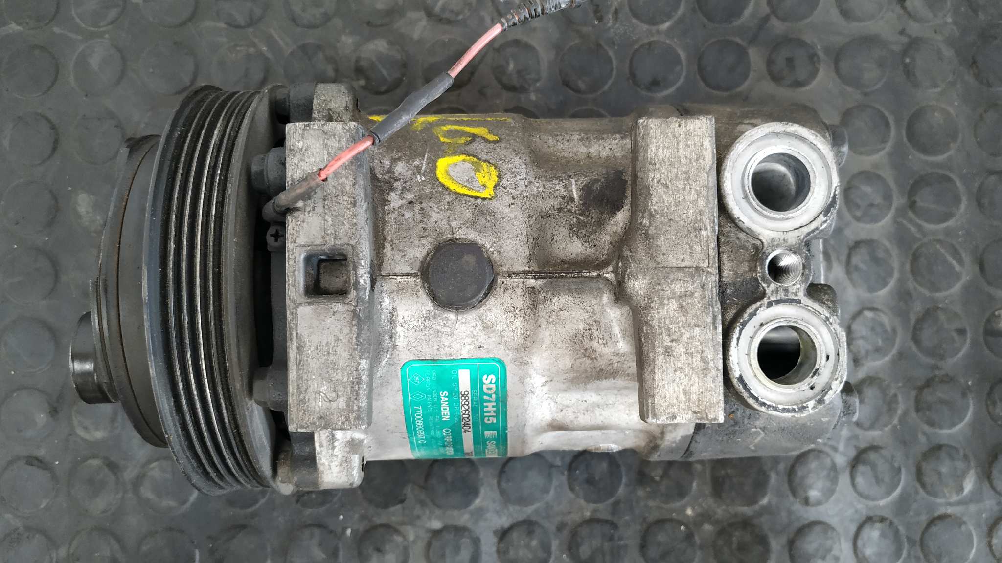 COMPRESOR AIRE ACONDICIONADO RENAULT TWINGO (CO6) - vista 2