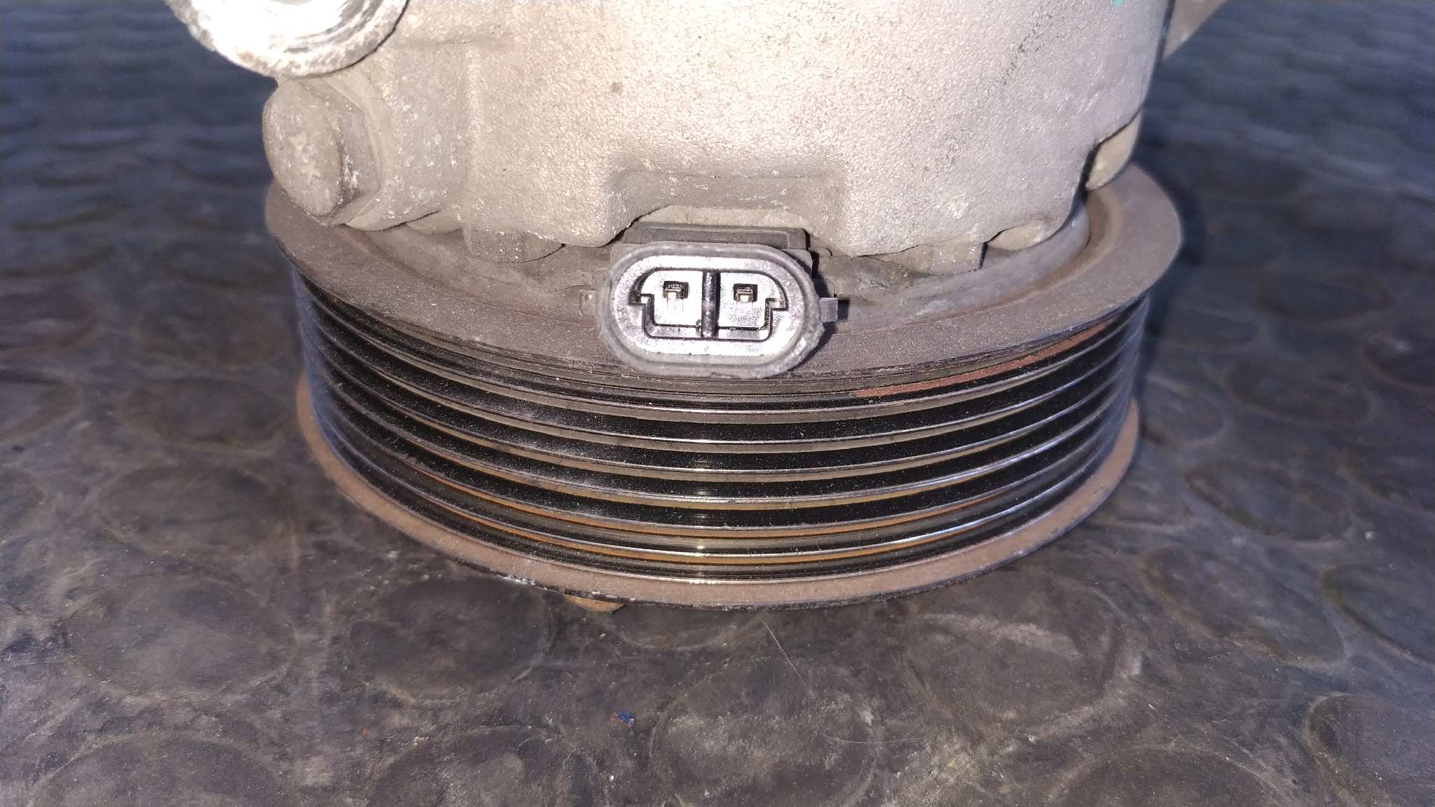 COMPRESOR AIRE ACONDICIONADO RENAULT MEGANE II BERLINA 3P - vista 2