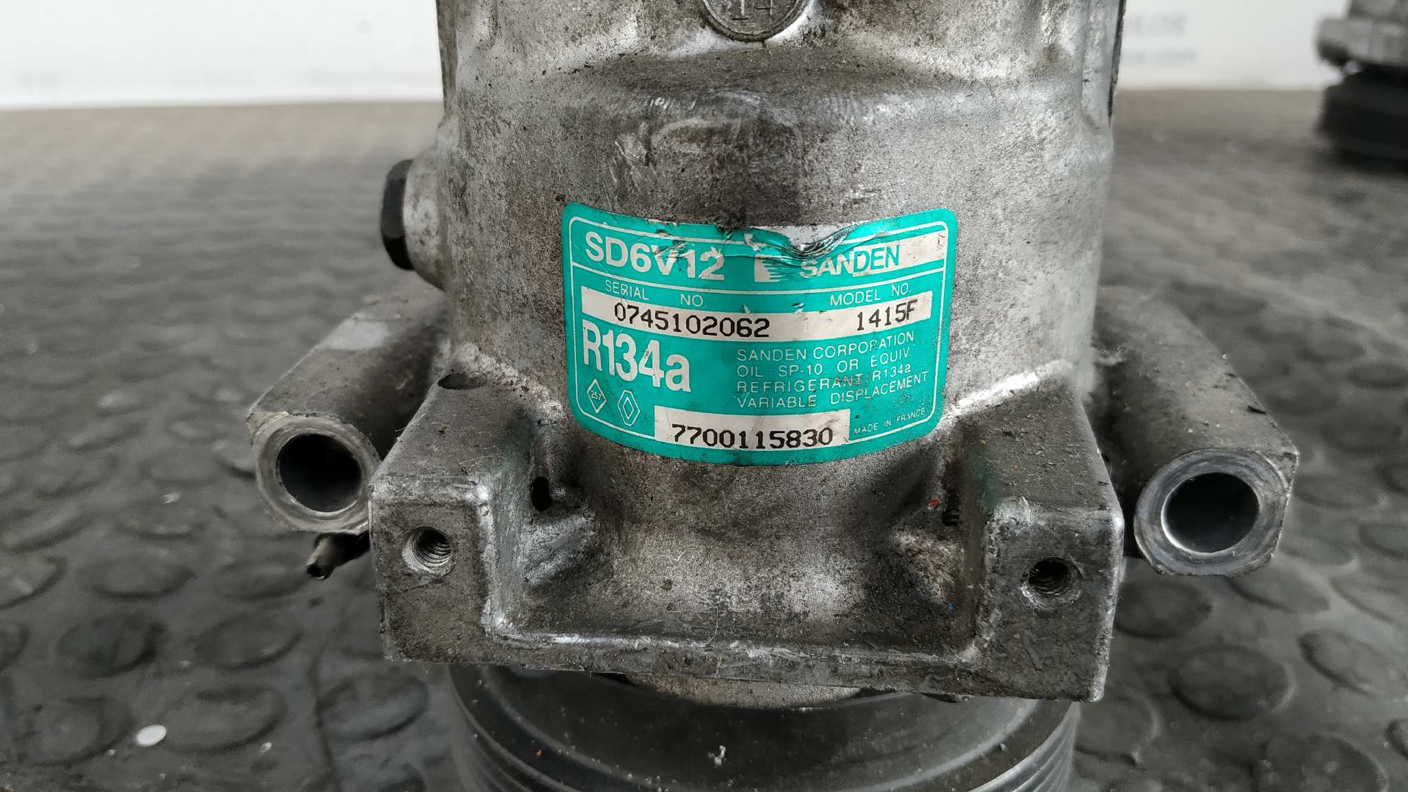 COMPRESOR AIRE ACONDICIONADO RENAULT KANGOO (F/KC0) - vista 5