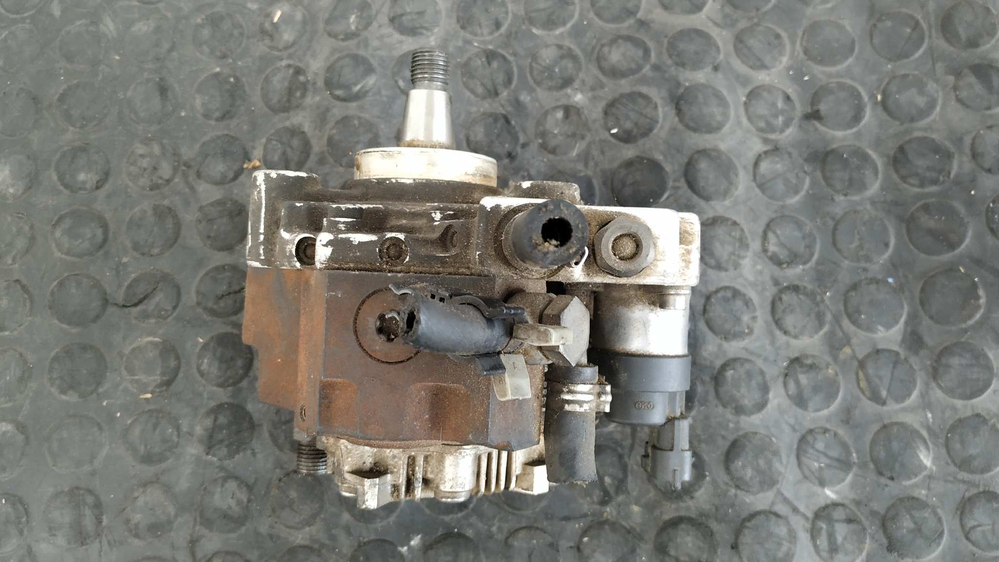 BOMBA INYECCION OPEL ASTRA GTC - vista 2