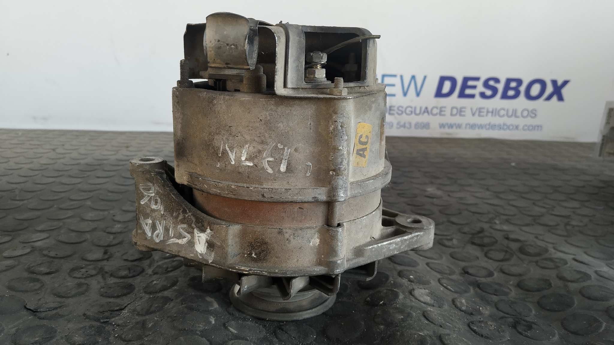 ALTERNADOR OPEL ASTRA F BERLINA 1.7 TURBODIESEL CAT (X 17 DTL / 2H8) - vista 3