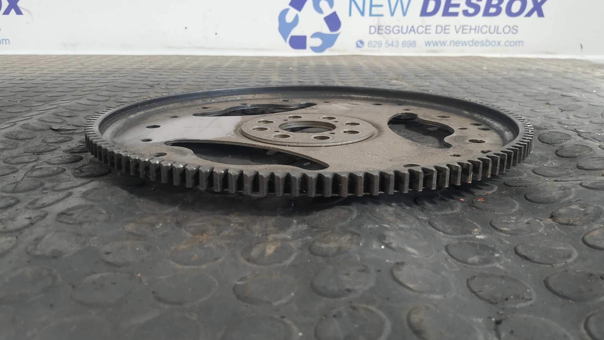 VOLANTE MOTOR PEUGEOT 407 2.7 HDI FAP CAT (UHZ / DT17TED4) - vista 2