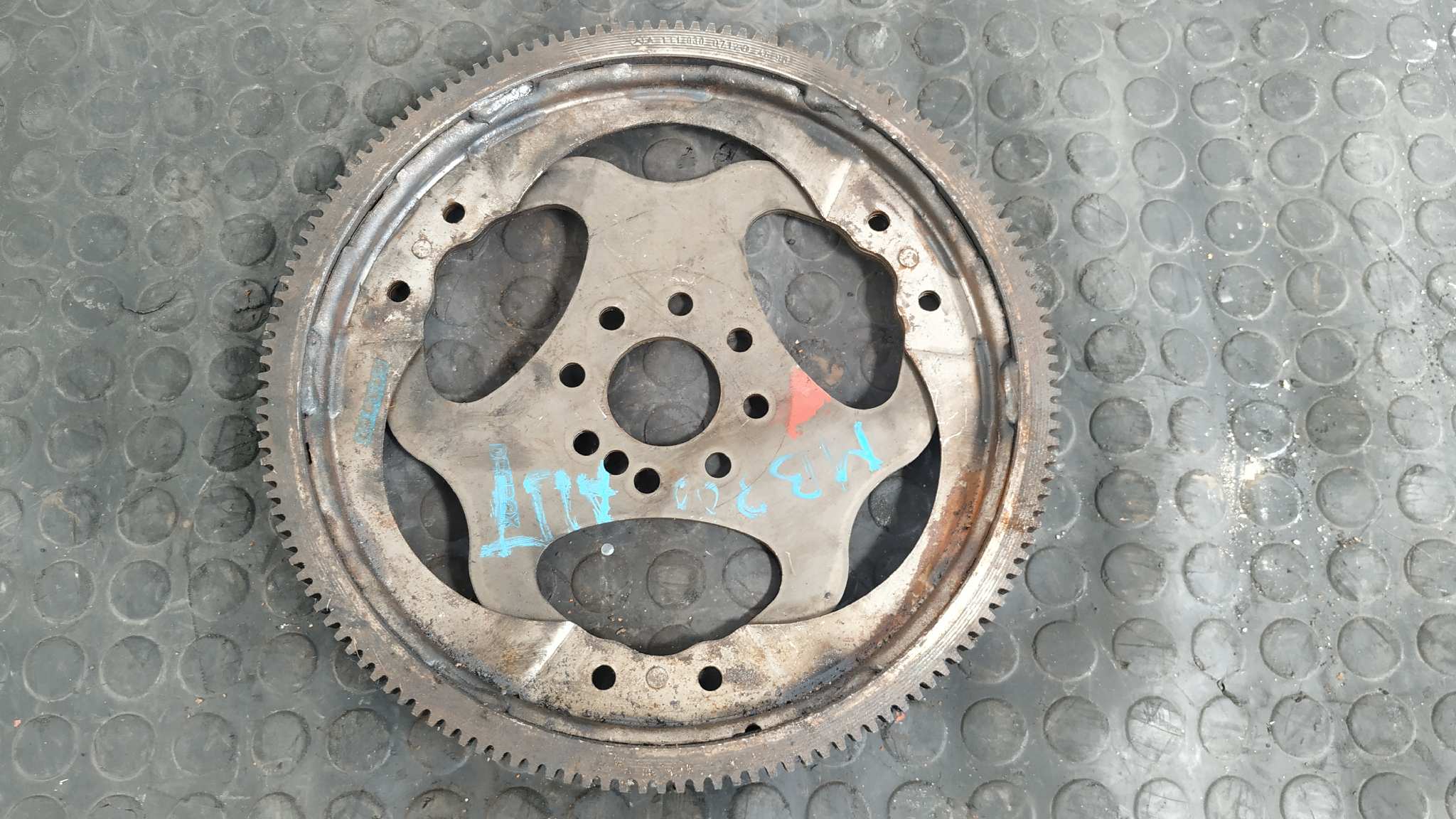 VOLANTE MOTOR MERCEDES-BENZ CLASE C (W203)