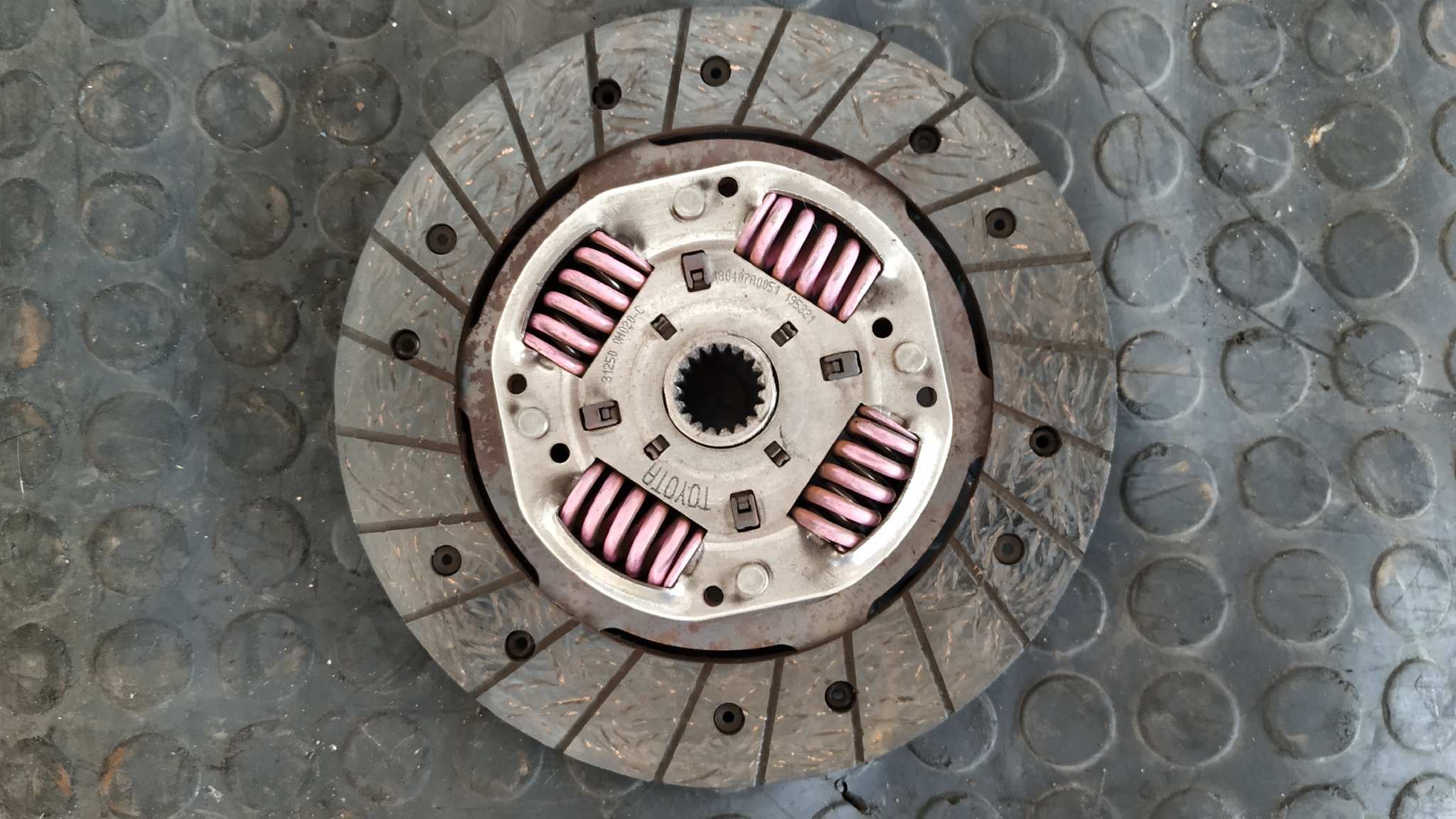 KIT EMBRAGUE PEUGEOT 107 - vista 6