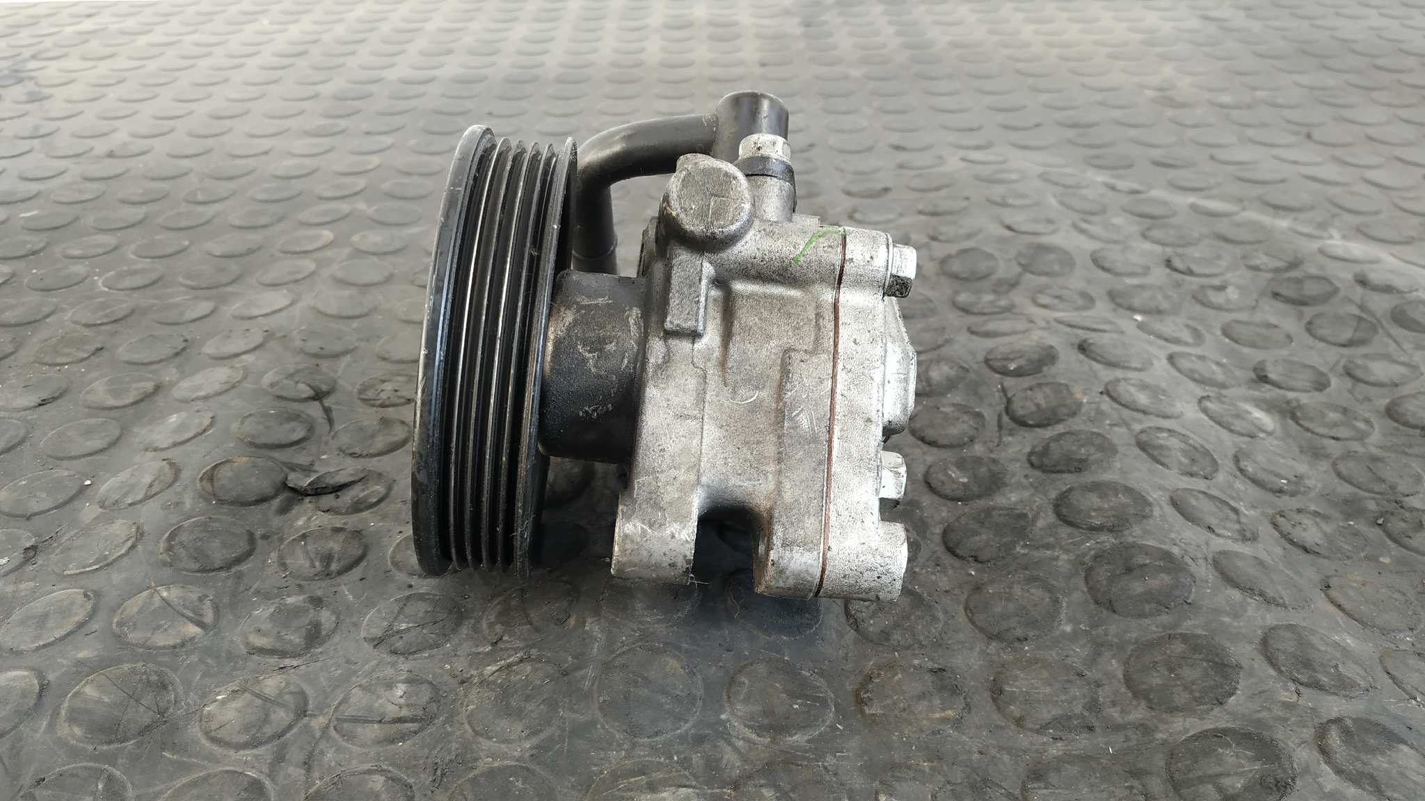 BOMBA DIRECCION RENAULT CLIO I FASE I+II (B/C57) - vista 2