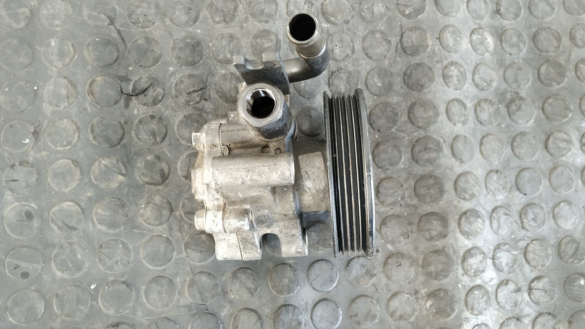 BOMBA DIRECCION RENAULT CLIO I FASE I+II (B/C57) - vista 5