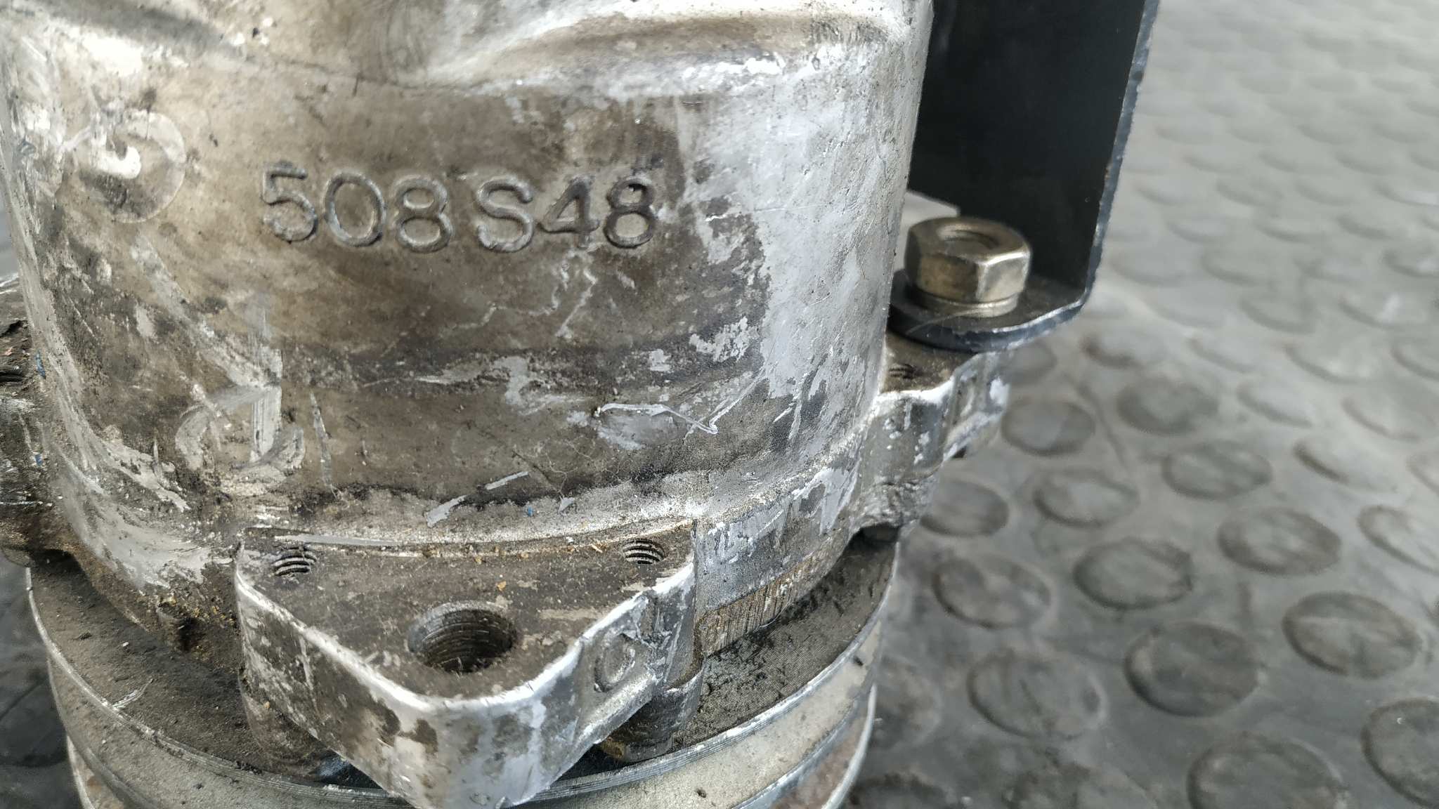 COMPRESOR AIRE ACONDICIONADO NISSAN VANETTE (C 220) - vista 5