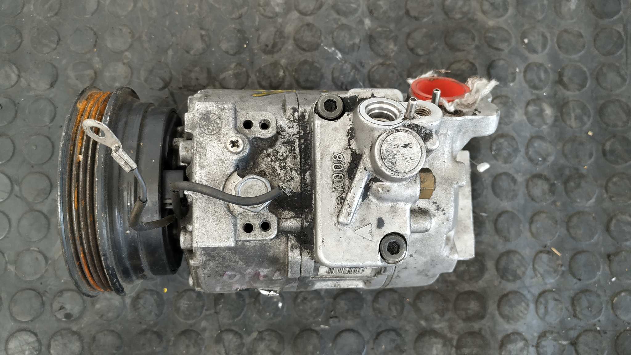 COMPRESOR AIRE ACONDICIONADO OPEL OMEGA B 2.5 TURBODIESEL (X 25 TD / U 25 TD / L93) - vista 2