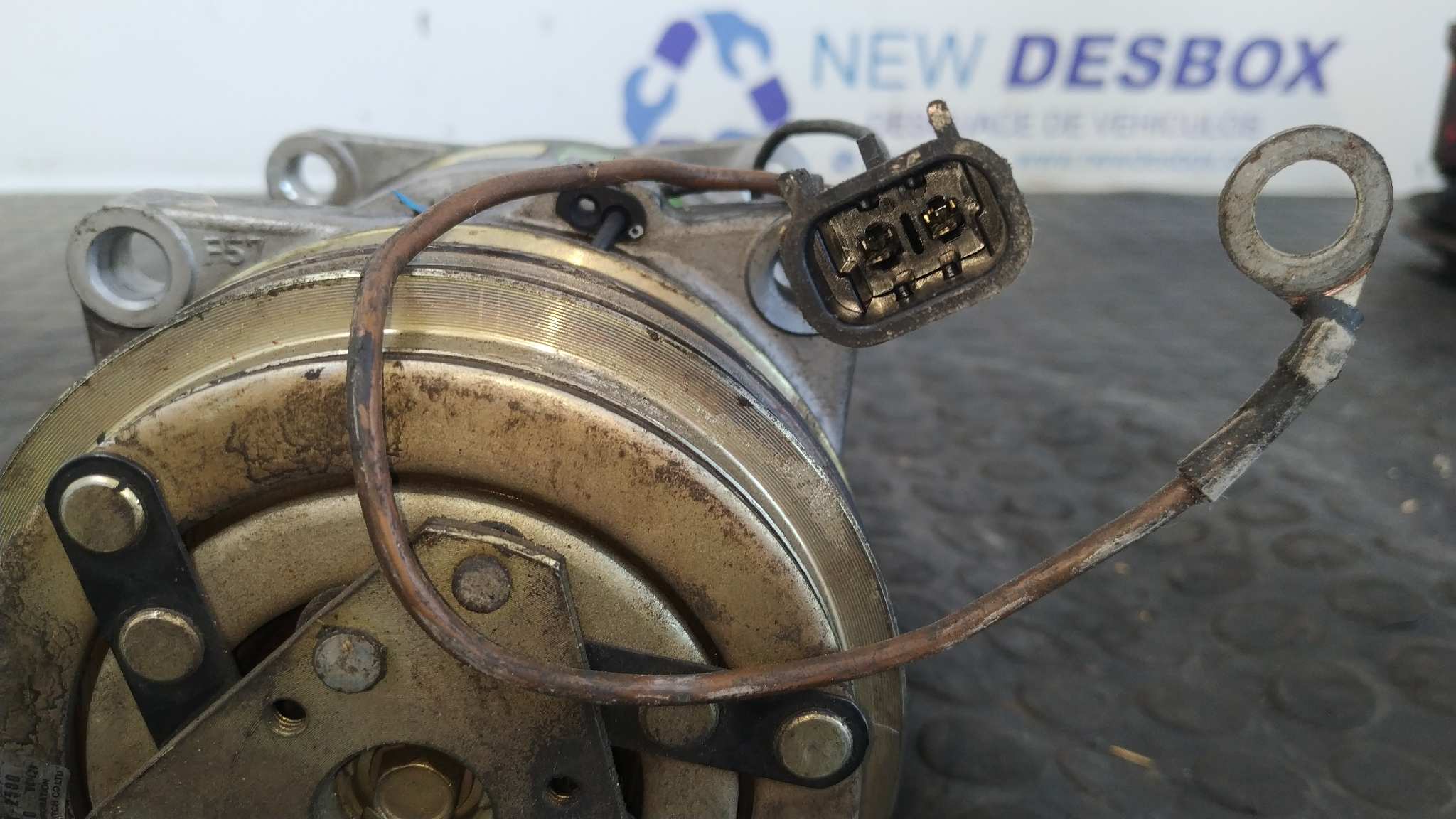 COMPRESOR AIRE ACONDICIONADO OPEL VECTRA A 1.7 TURBODIESEL (17 DT / LU8) - vista 3