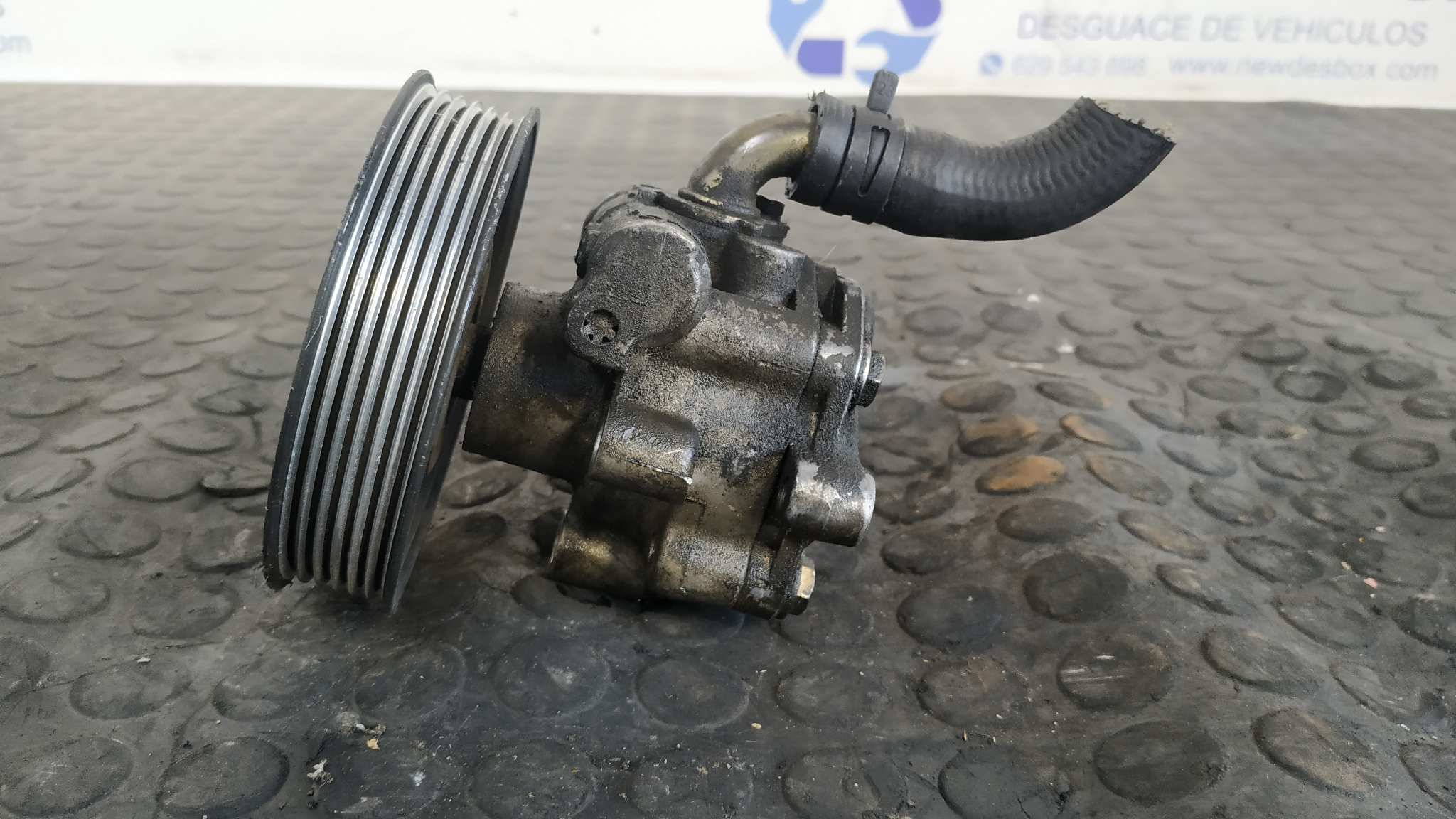 BOMBA DIRECCION SEAT LEON (1M1) - vista 5