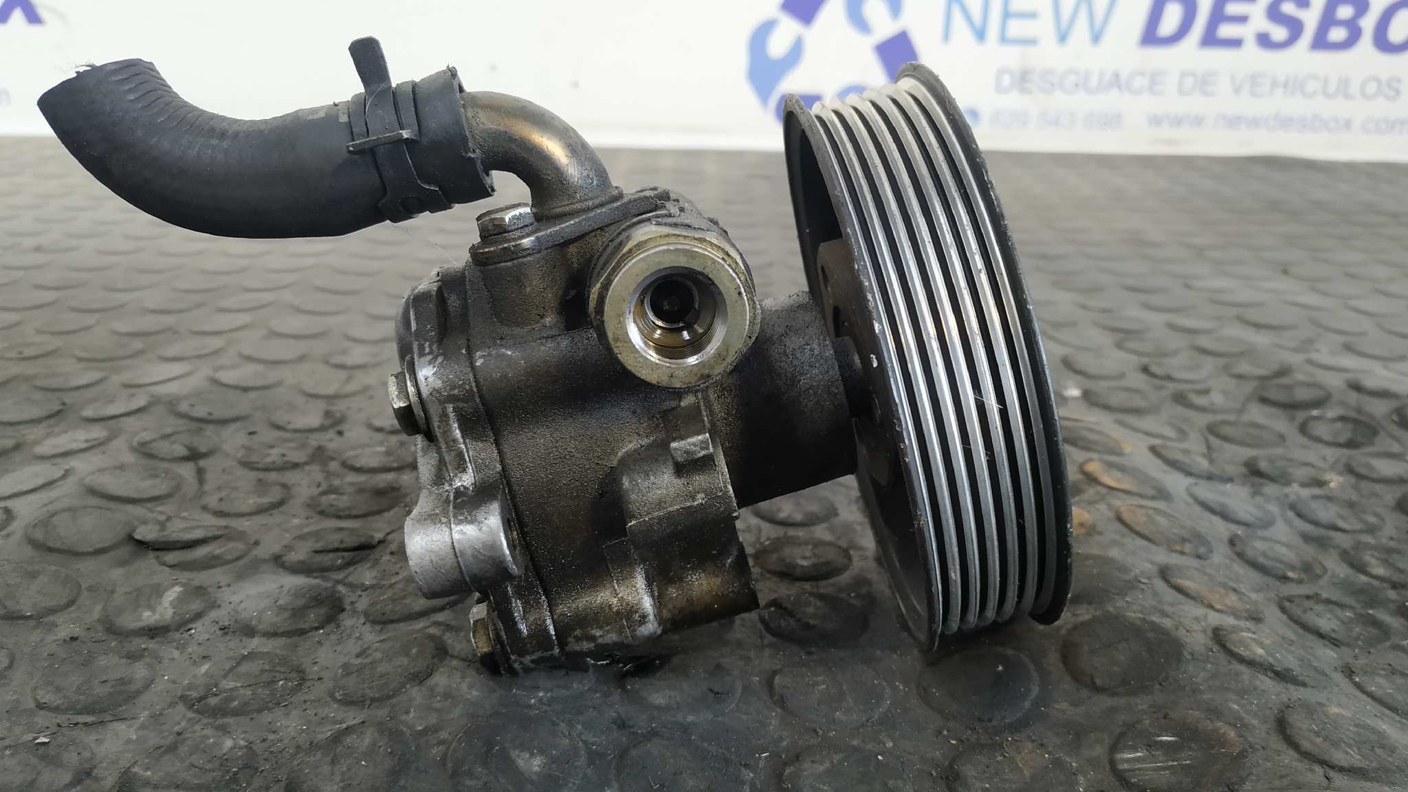 BOMBA DIRECCION SEAT LEON (1M1) - vista 2