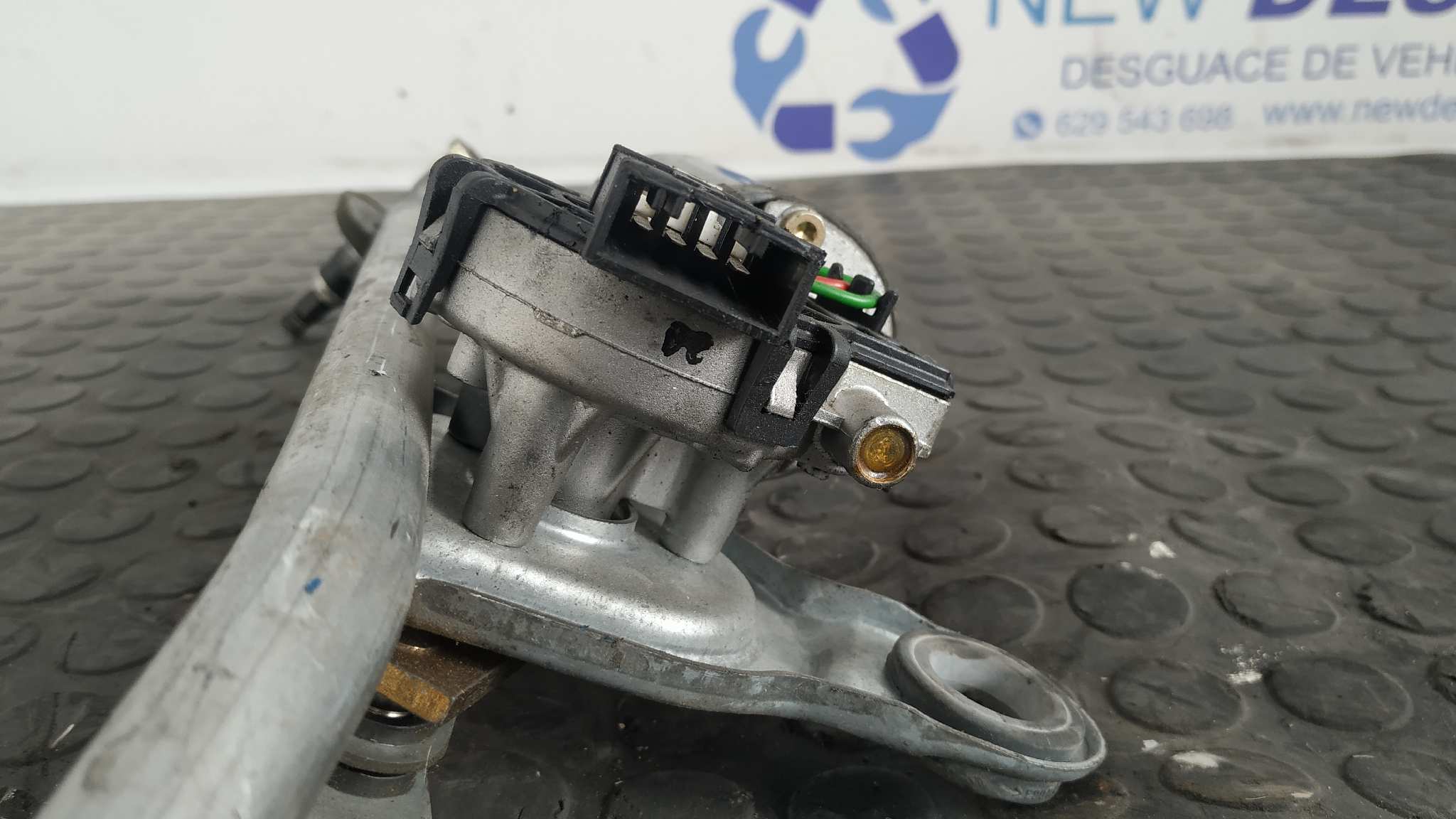 MOTOR LIMPIA DELANTERO BMW SERIE 3 BERLINA (E46) - vista 3