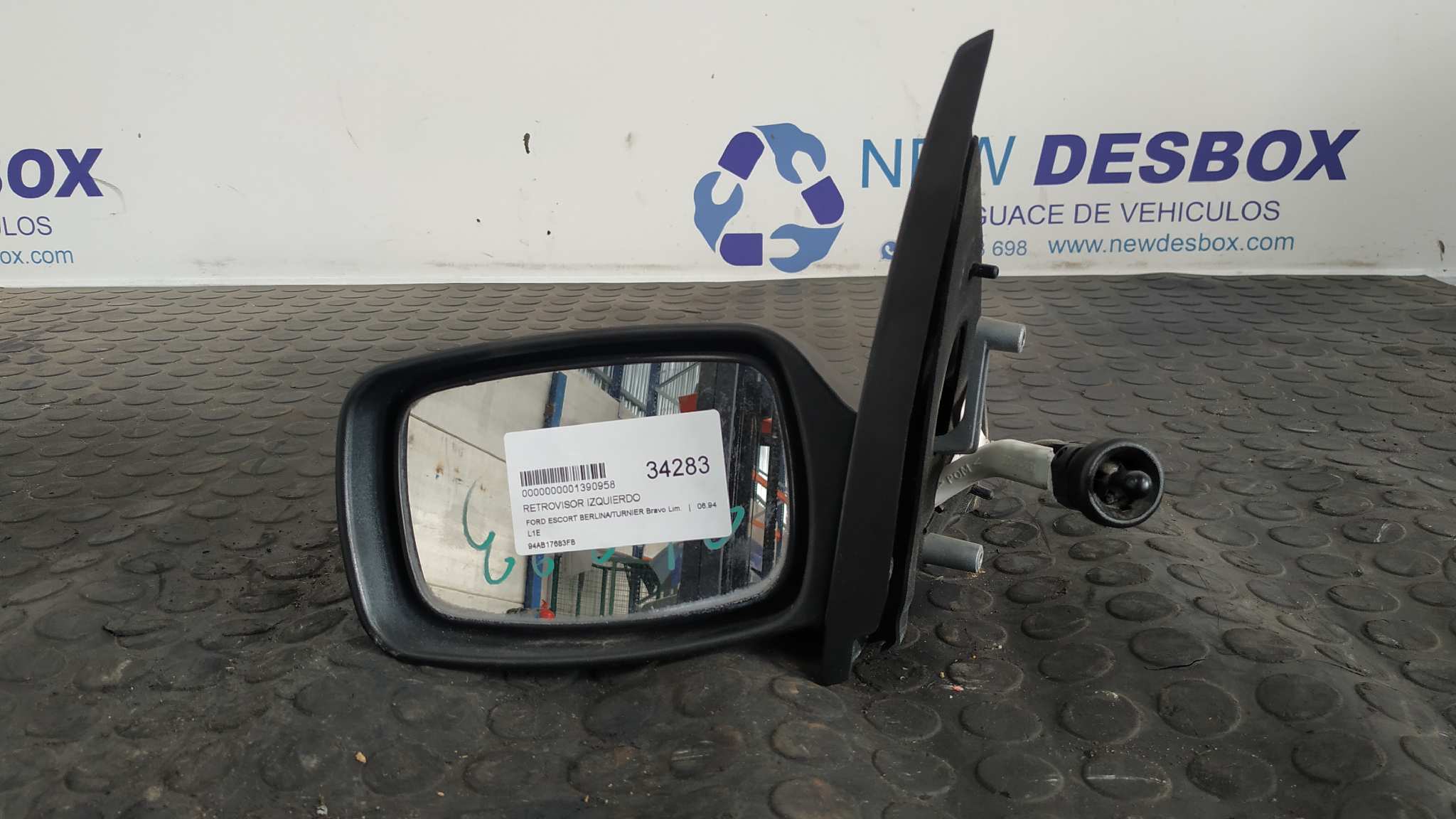 RETROVISOR IZQUIERDO FORD ESCORT BERLINA/TURNIER