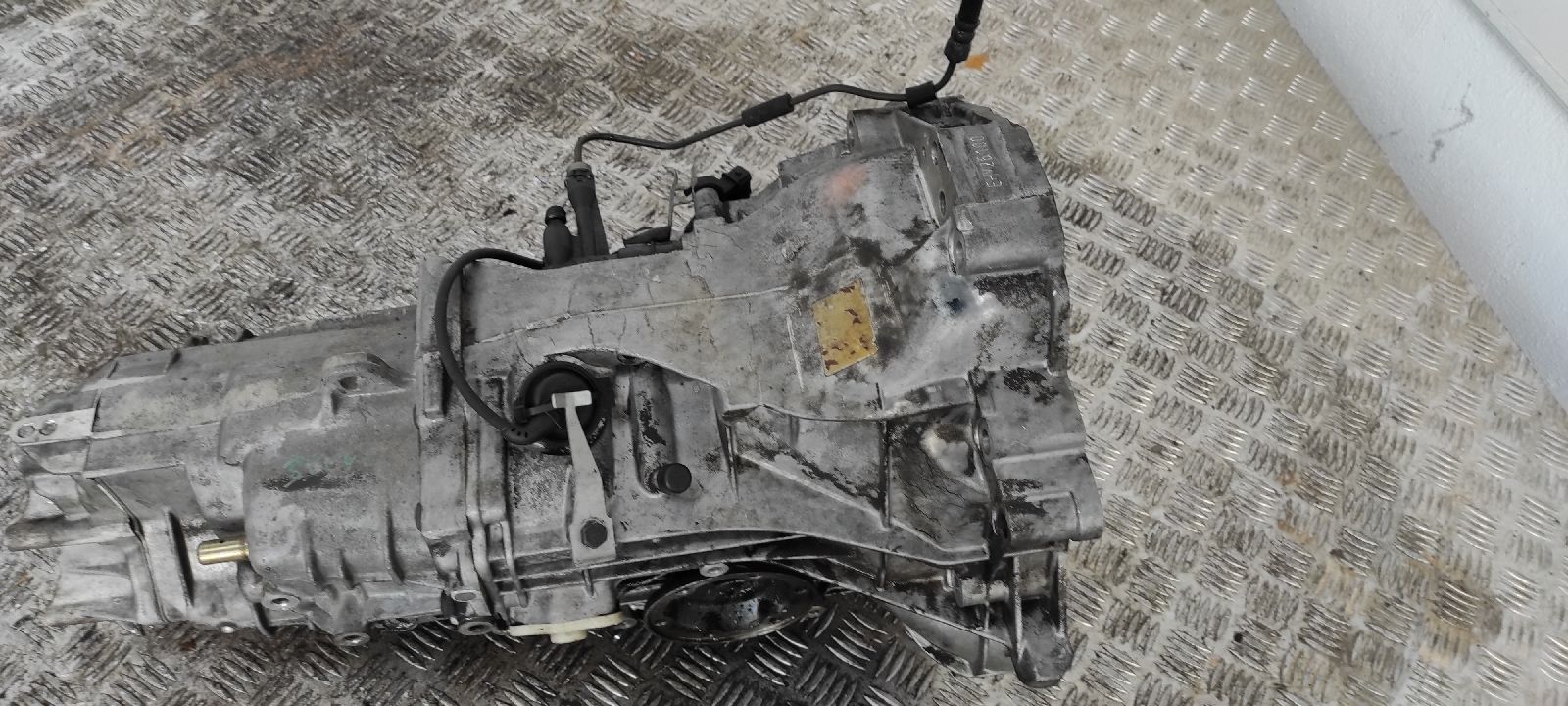 CAJA CAMBIOS VOLKSWAGEN PASSAT BERLINA (3B3) - vista 2