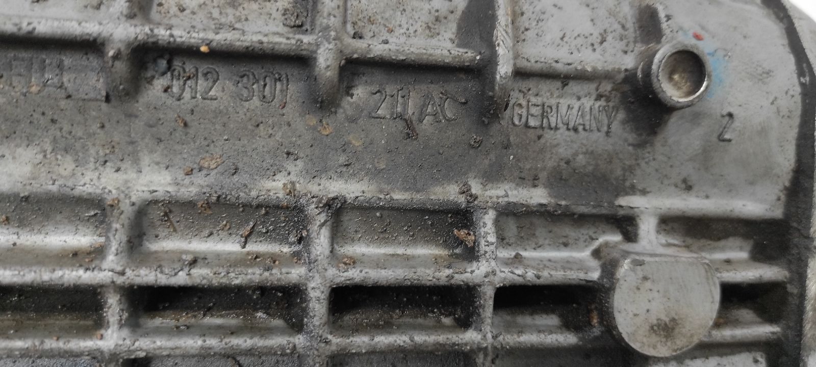 CAJA CAMBIOS VOLKSWAGEN PASSAT BERLINA (3B3) - vista 3