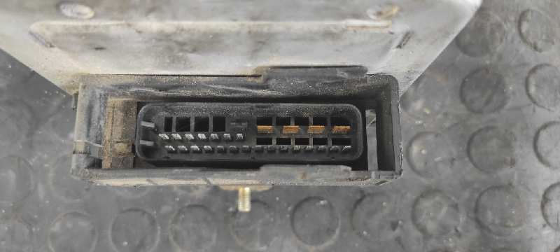 ABS OPEL VECTRA B BERLINA 2.0 16V CAT (X 20 XEV / L34) - vista 2