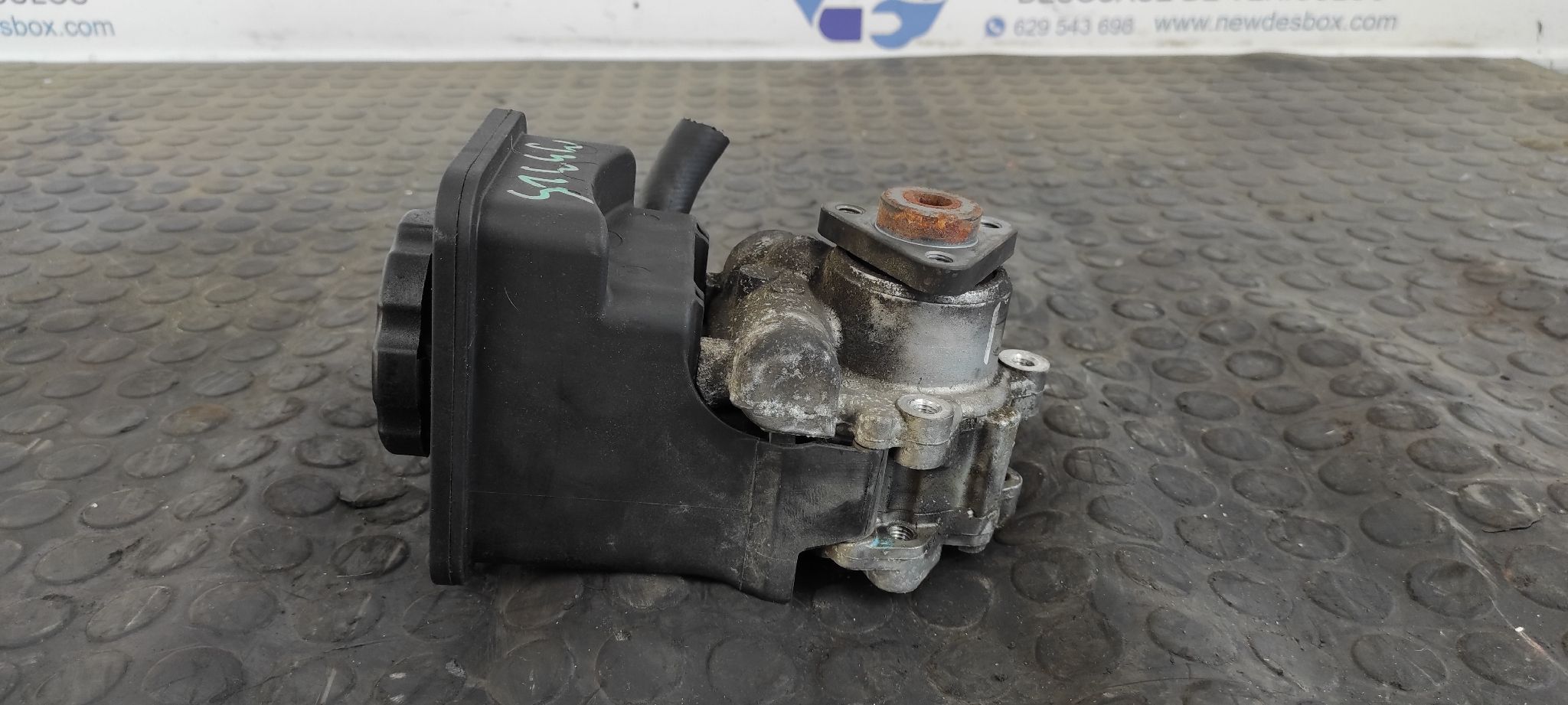 BOMBA DIRECCION BMW SERIE 3 BERLINA (E46) - vista 3