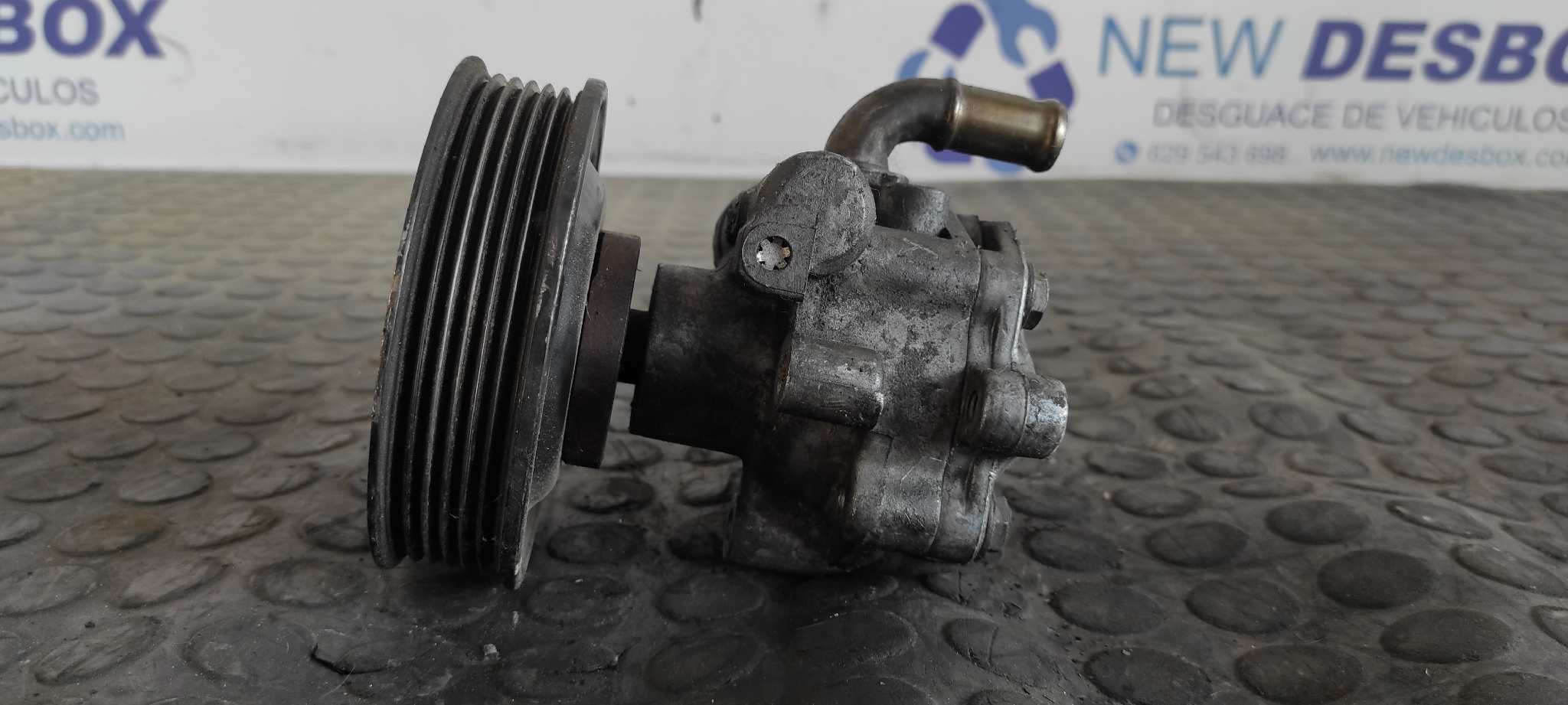 BOMBA DIRECCION SEAT LEON (1M1)