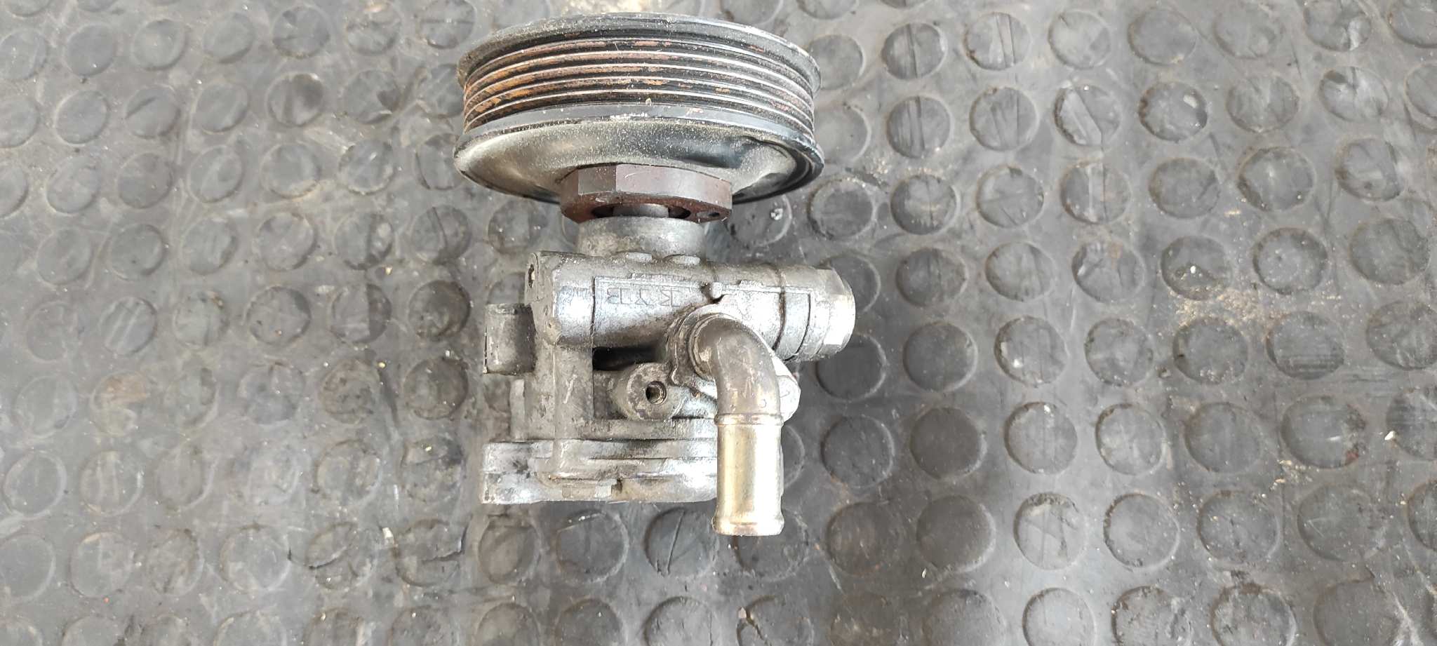 BOMBA DIRECCION SEAT LEON (1M1) - vista 2