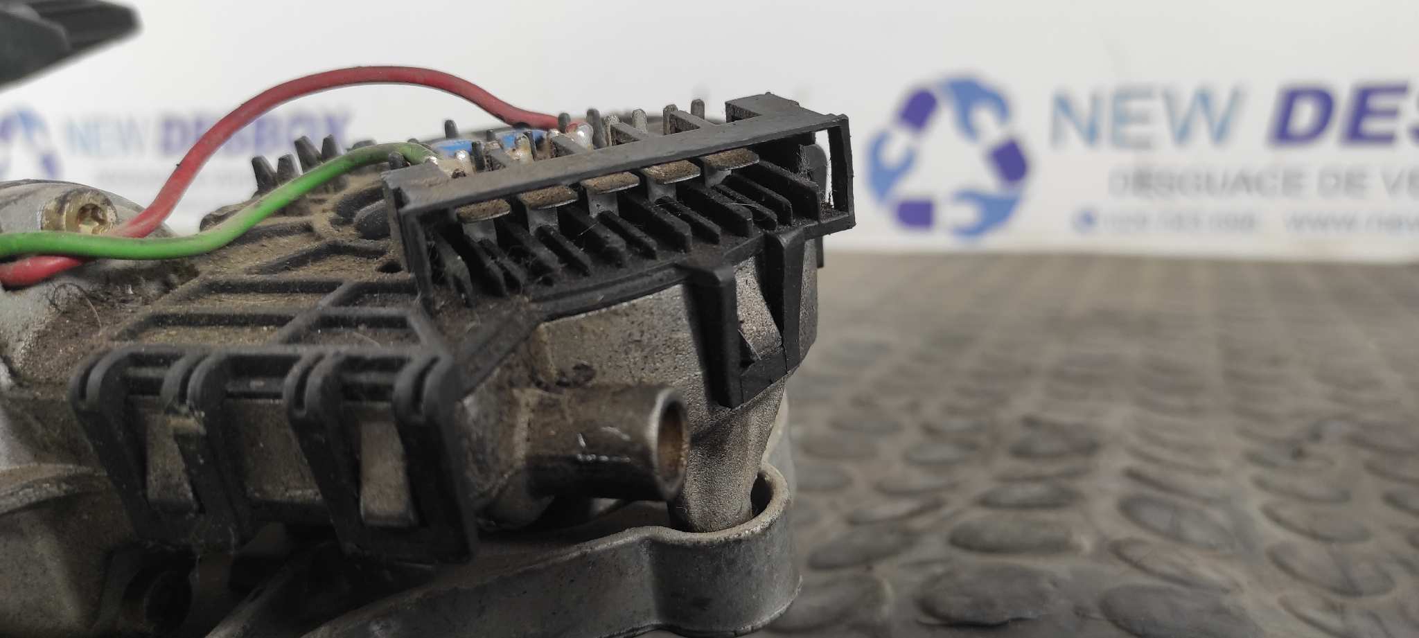 MOTOR LIMPIA DELANTERO MERCEDES-BENZ CLASE E (W210) - vista 2