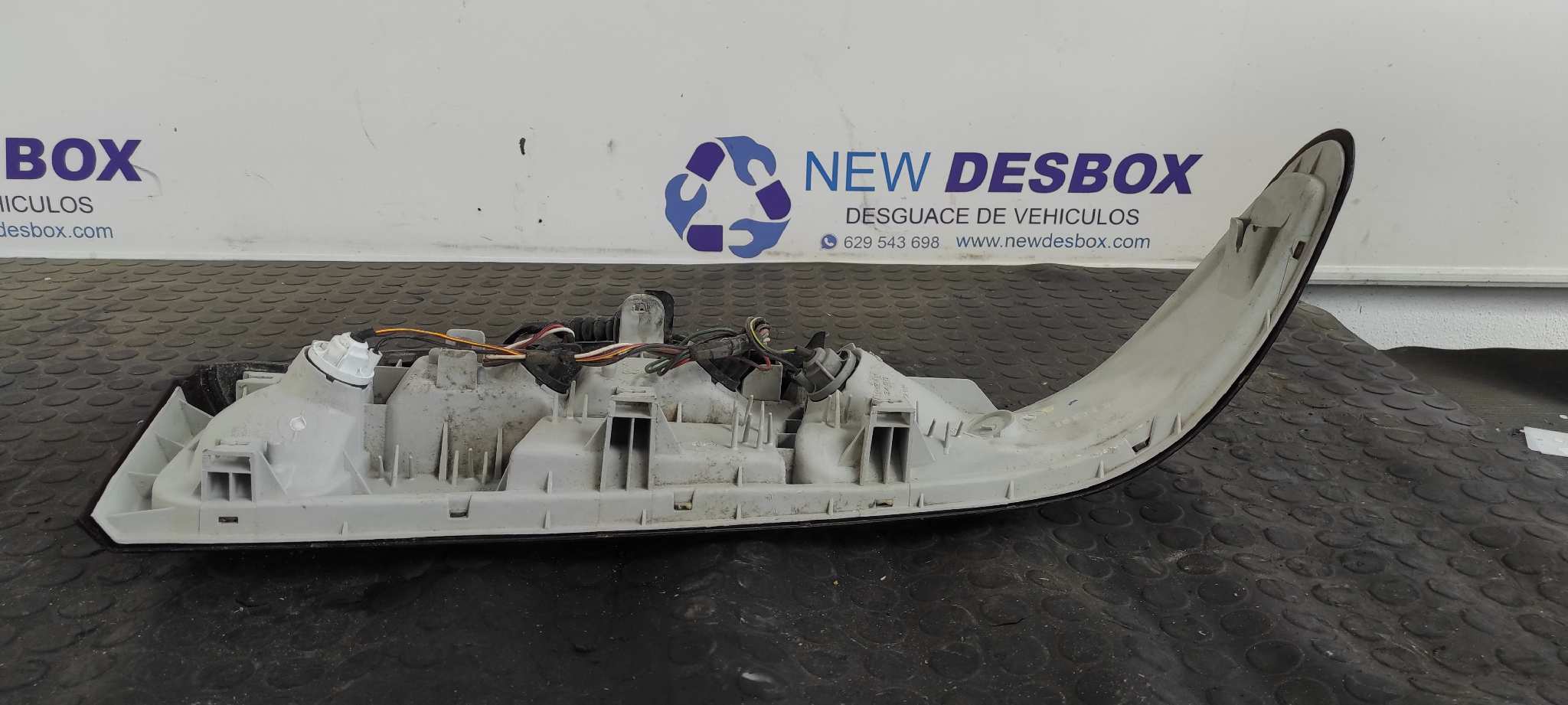 PILOTO TRASERO IZQUIERDO FORD PROBE 2.0 - vista 3