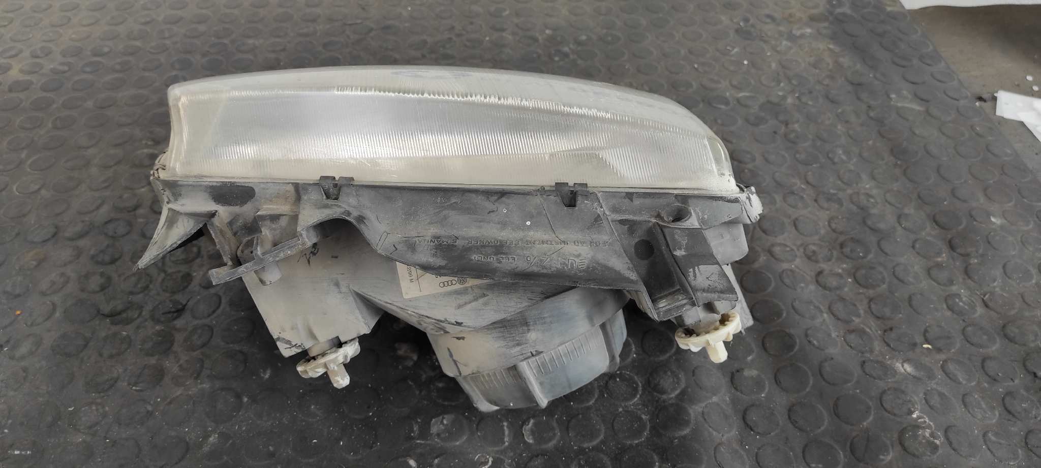 FARO DERECHO VOLKSWAGEN T4 BUS (MOD. 1991) - vista 6