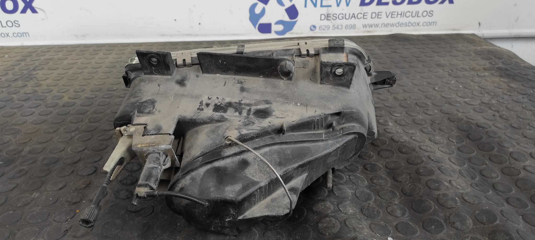 FARO IZQUIERDO PEUGEOT 405 BERLINA - vista 8