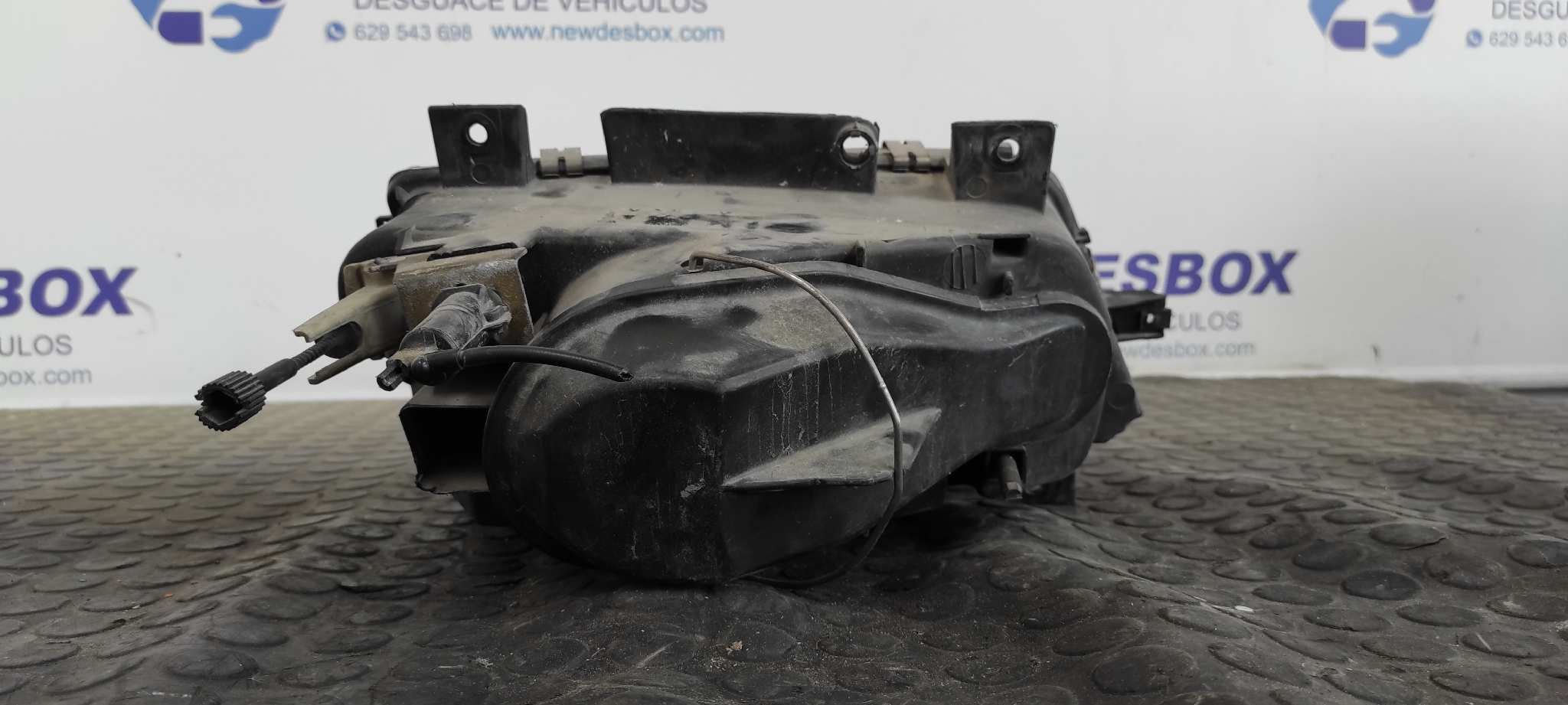 FARO IZQUIERDO PEUGEOT 405 BERLINA - vista 2