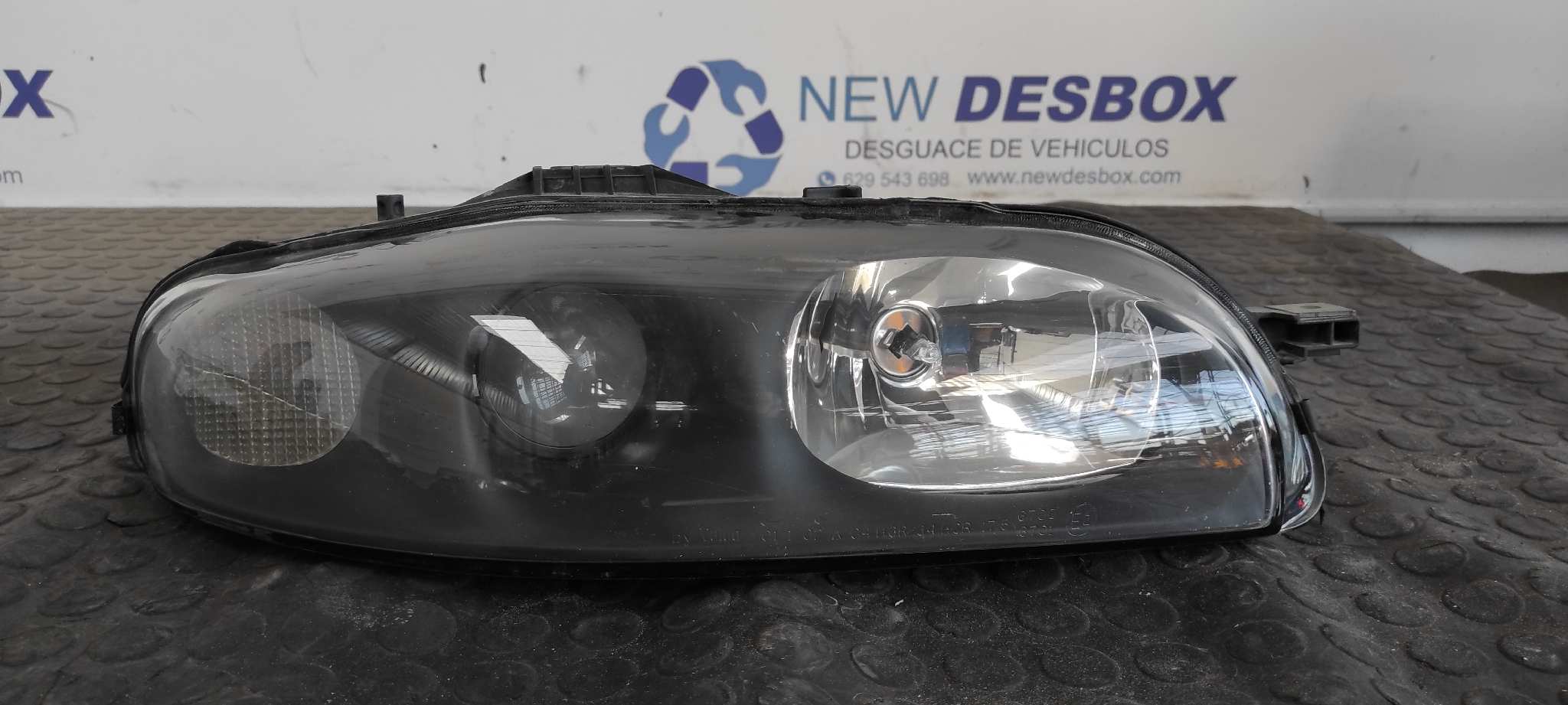 FARO DERECHO FIAT MAREA BERLINA (185)