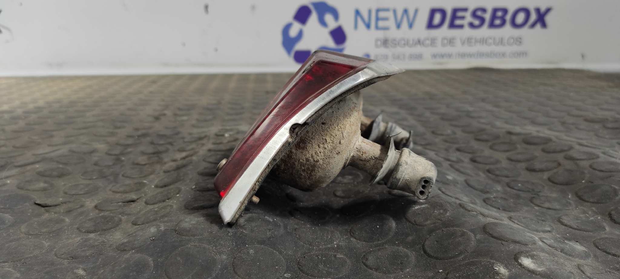 PILOTO TRASERO DERECHO RENAULT 6 1.0 - vista 2