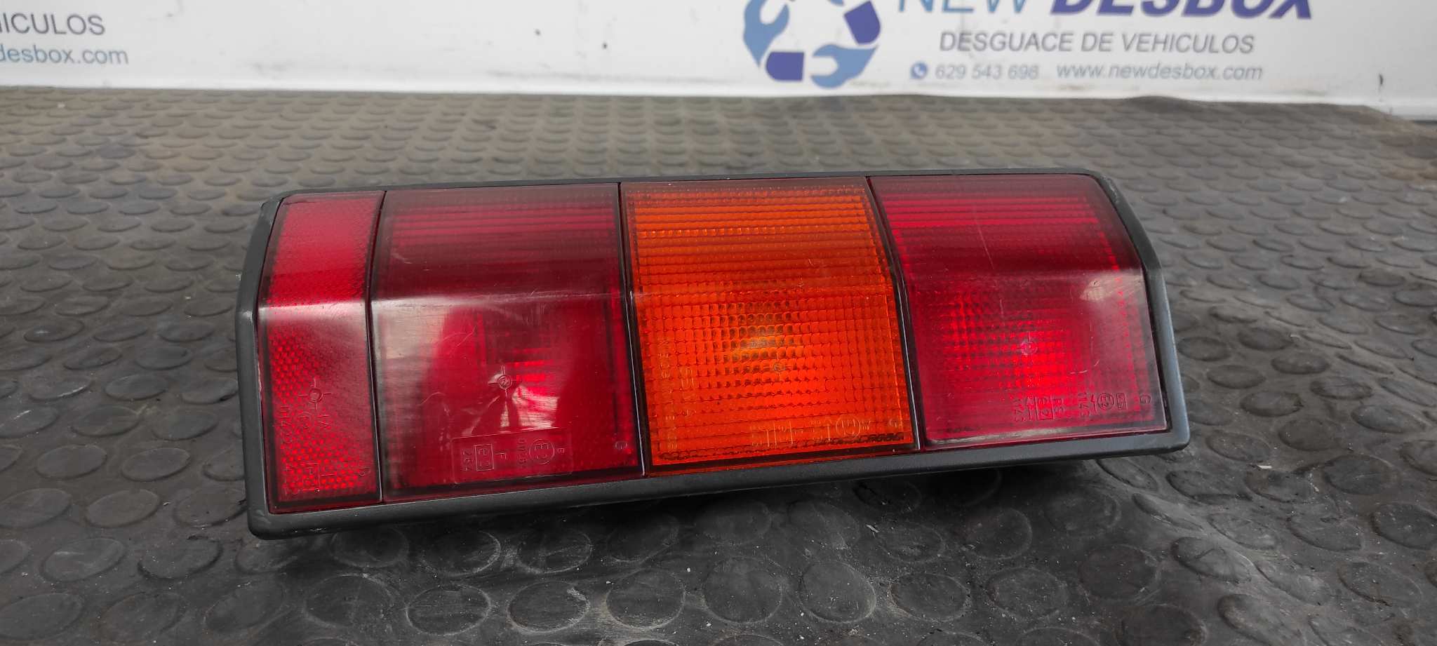 PILOTO TRASERO IZQUIERDO RENAULT RAPID/EXPRESS (F40)