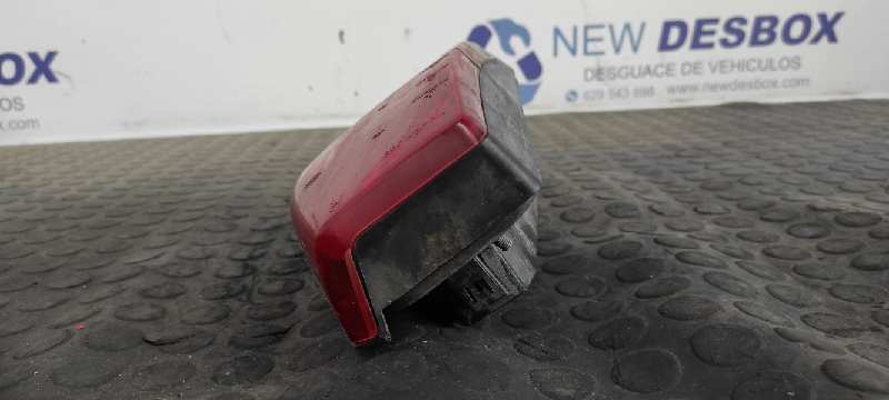 PILOTO TRASERO DERECHO VOLKSWAGEN POLO (867/871/873) - vista 4