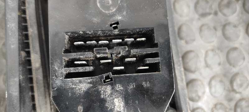 PILOTO TRASERO DERECHO VOLKSWAGEN POLO (867/871/873) - vista 7