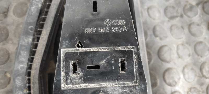 PILOTO TRASERO DERECHO VOLKSWAGEN POLO (867/871/873) - vista 3