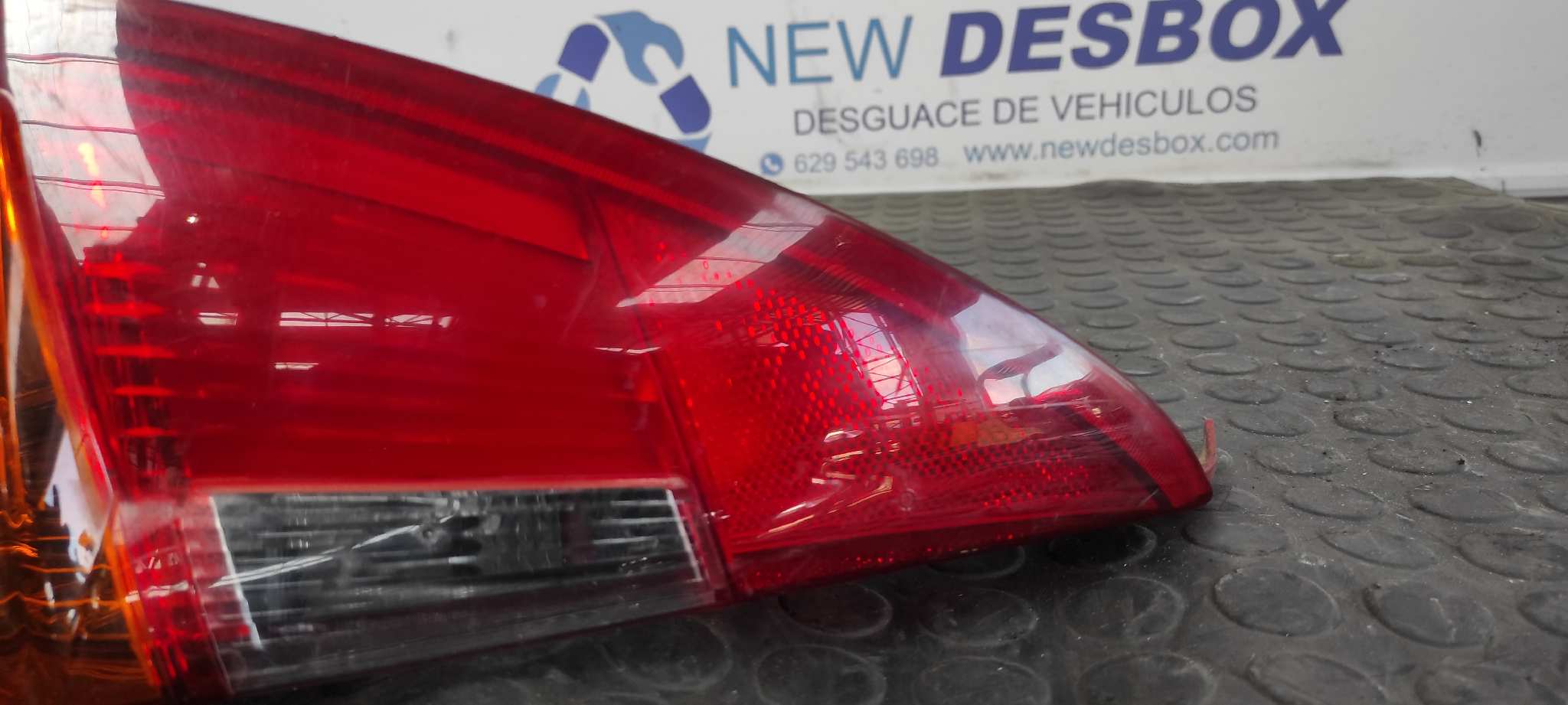 PILOTO TRASERO DERECHO FIAT PUNTO BERLINA (188) - vista 2