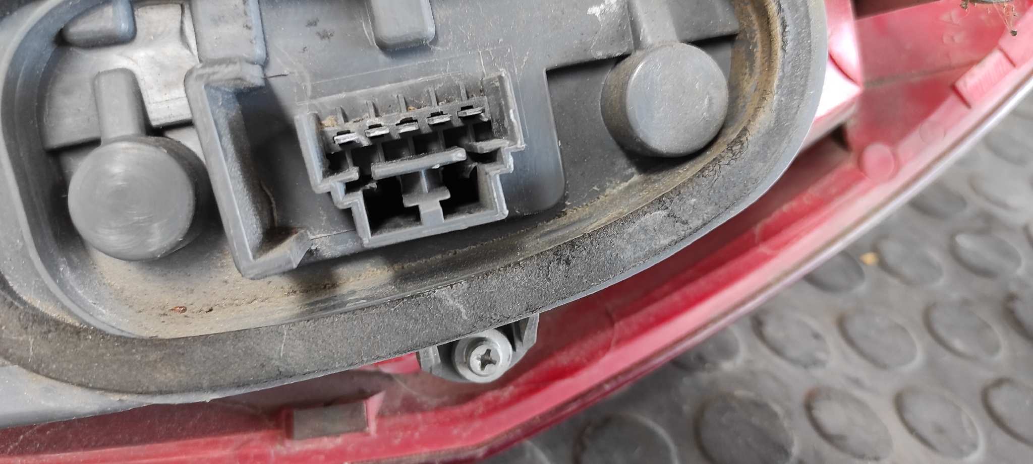 PILOTO TRASERO DERECHO FIAT PUNTO BERLINA (188) - vista 7